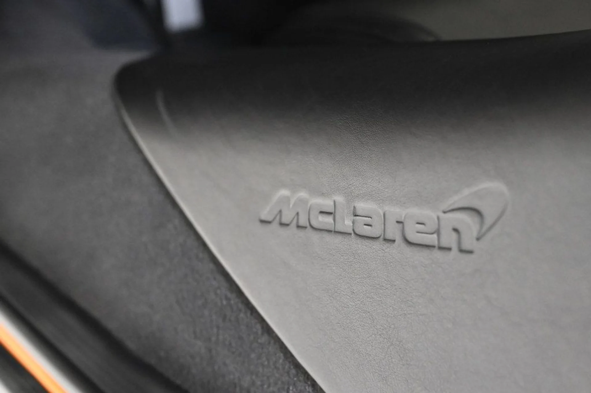 mph019_713841147_used_2023_mclaren_gt_base_11350_22957320_19_1024_8848e73fbf