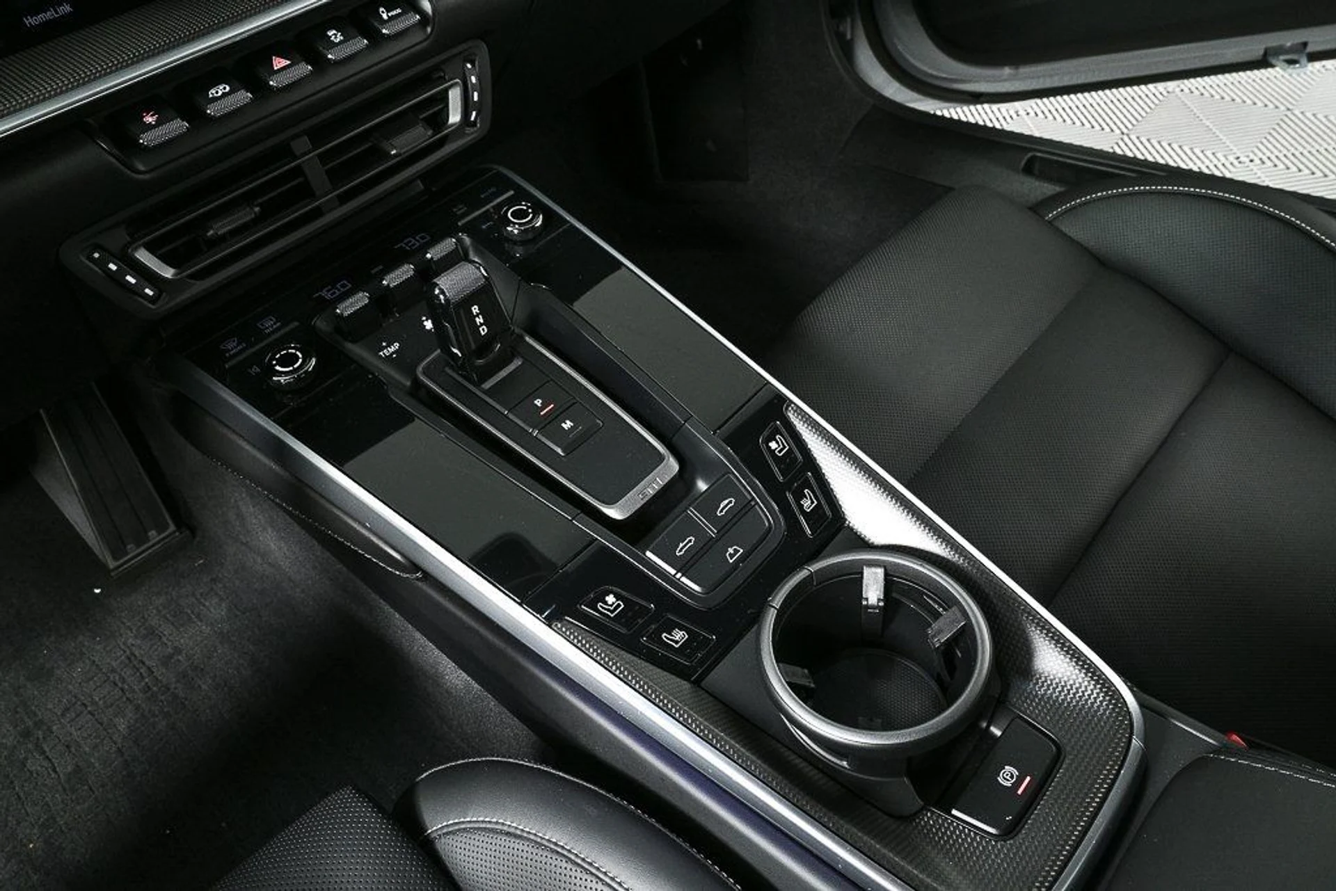 mph019_713865982_6dee01433994d357ad5119b7c0e36254_0ea76b0f10