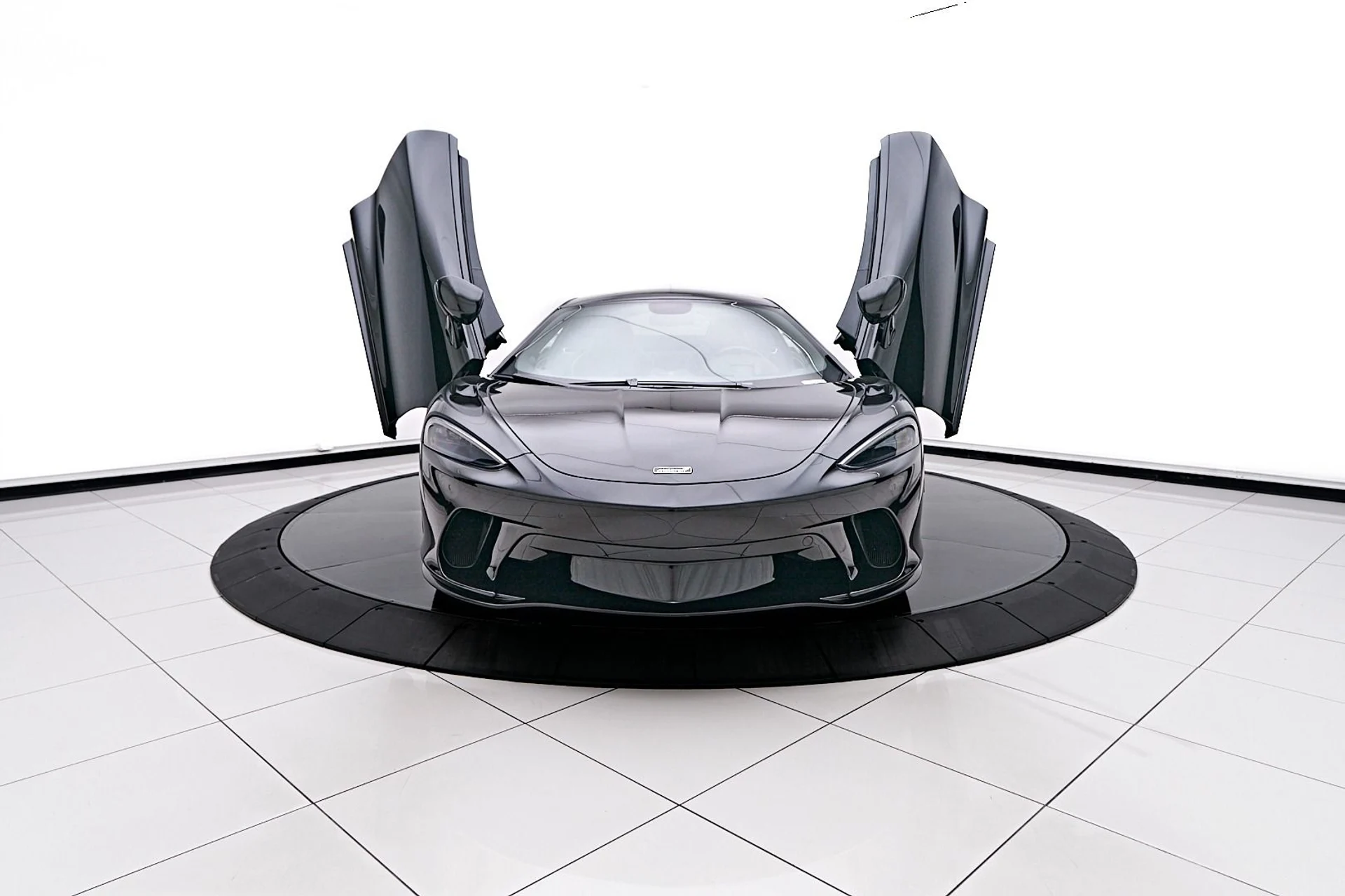 mph019_731759348_Used_2021_Mc_Laren_GT_Base_1746665042_30e833d8e5