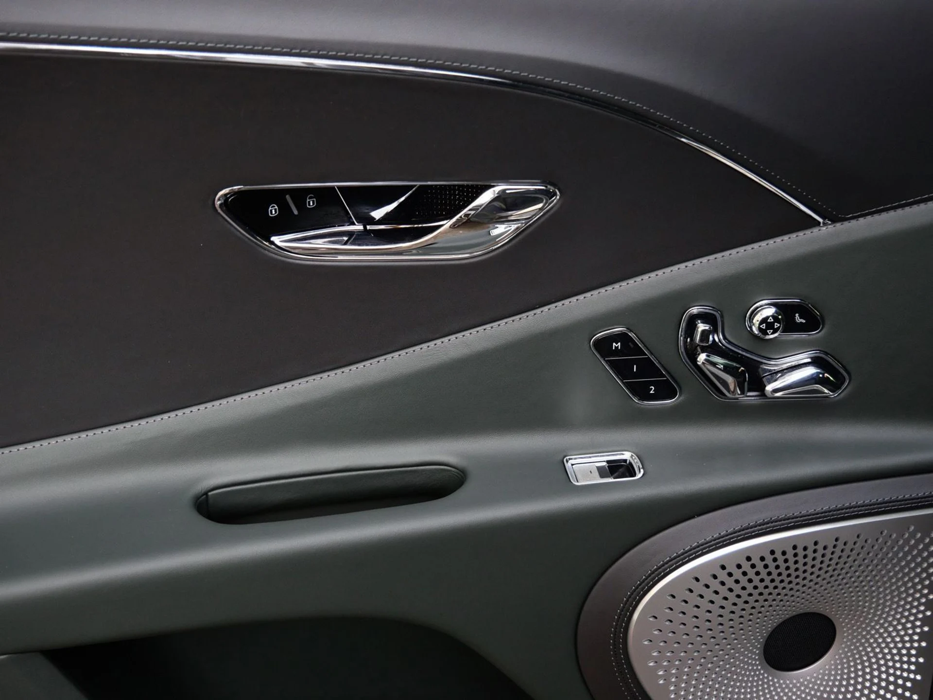 mph019_732633239_762b30ef98dda26d85a11e01b41bf1bbx_2bbe549ab4