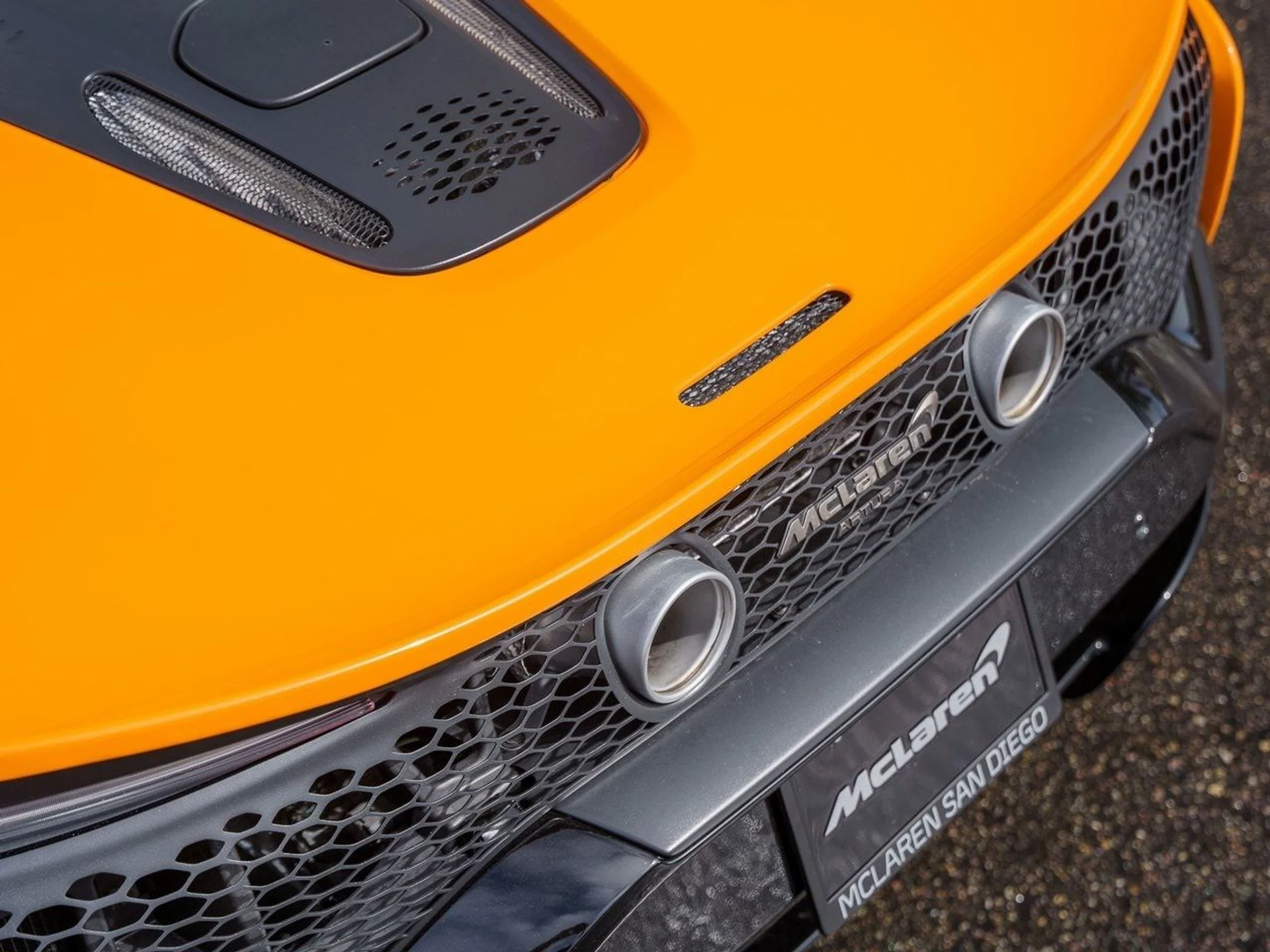 mph019_737049723_b6d00801e1c11eee62ab40f886cb8d51x_5ac8f1e612