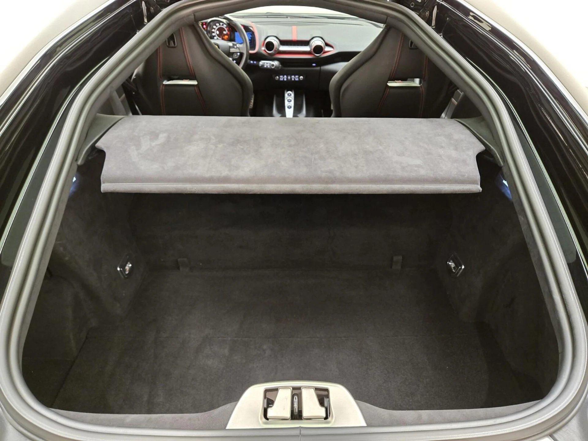 mph019_743899680_Used_2020_Ferrari_812_Superfast_1765003236_a70c413b7d