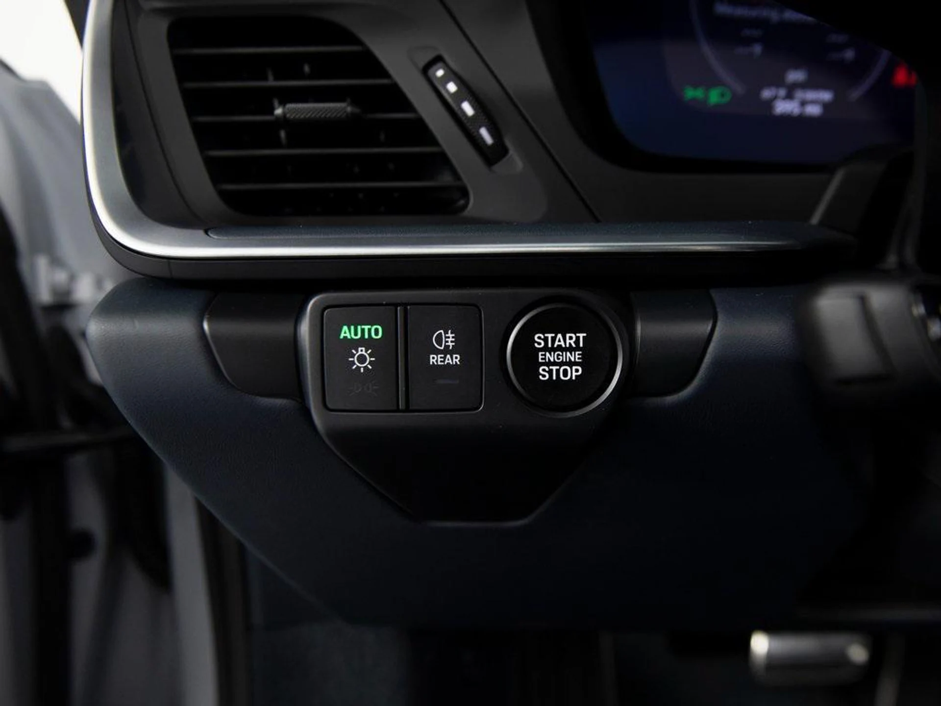 mph019_752905951_z45_J9_GMMLLL_Fx_Yc1_Bx_Un_IM_2r_Phs_dc2ff62225