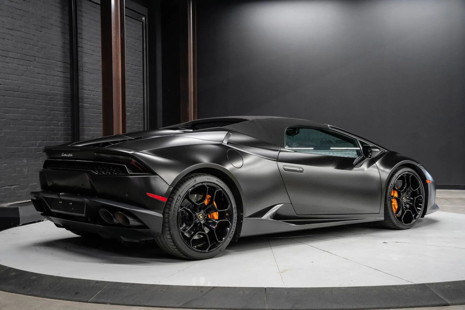 mph019_754447774_lamborghini_huracan_2016_b916cd874c