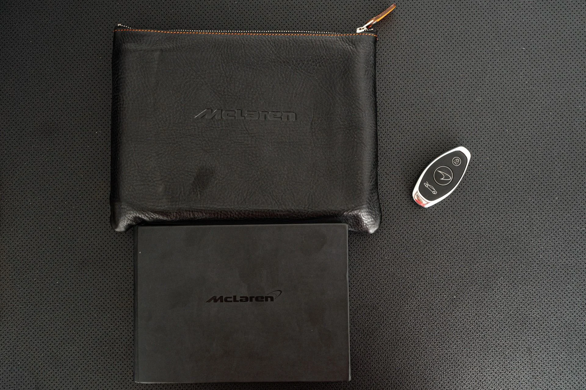 mph019_756291260_Used_2019_Mc_Laren_720_S_Luxury_MSO_paint_color_Gorilla_Glass_Roof_Carbon_Packs_1_and_2_1765568029_7409a3cfa1