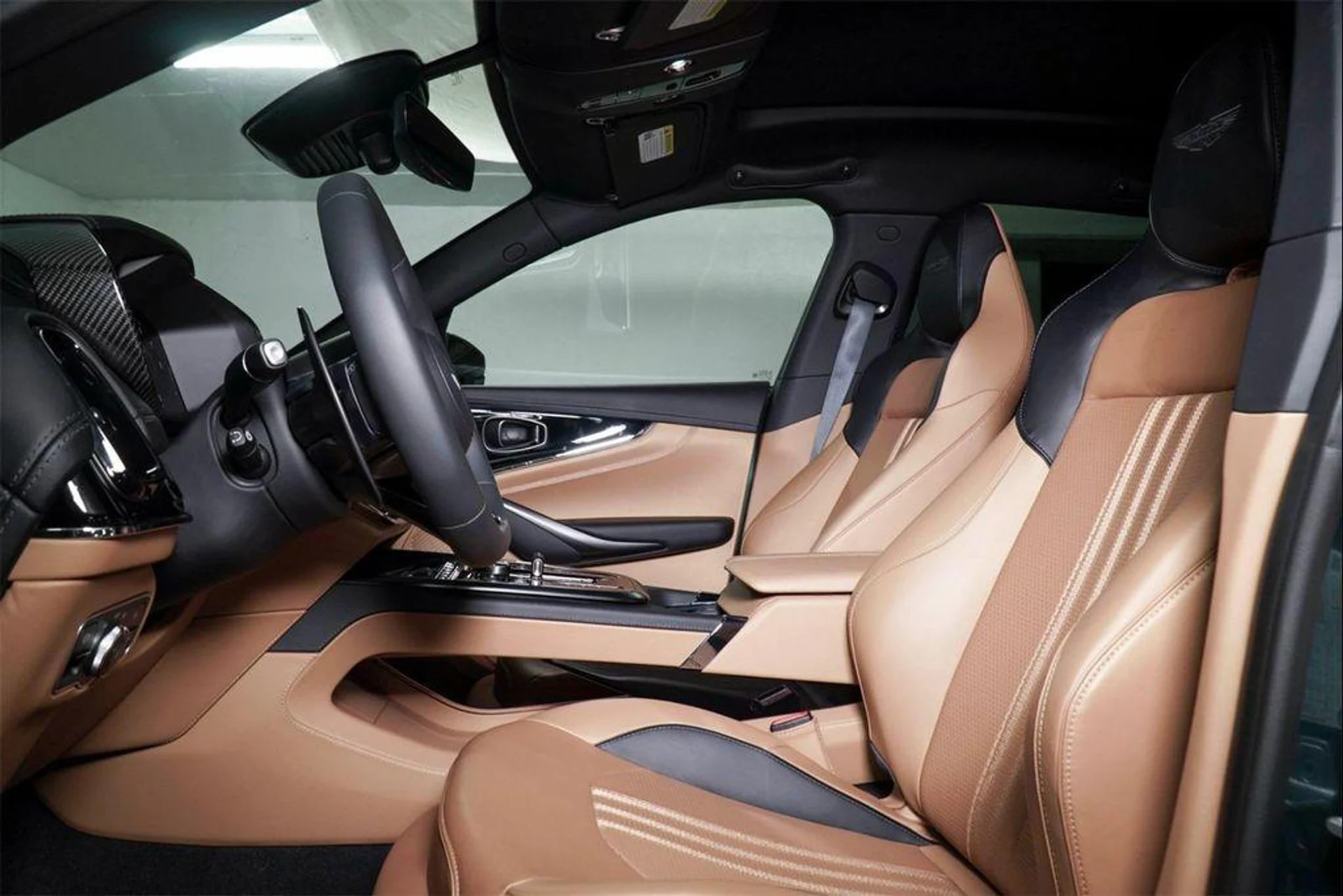 mph019_763957920_Yb_Ccp_FWB_3w_J_Isox_S3y_ZO_Ql_S6_MOY_99aa82b747