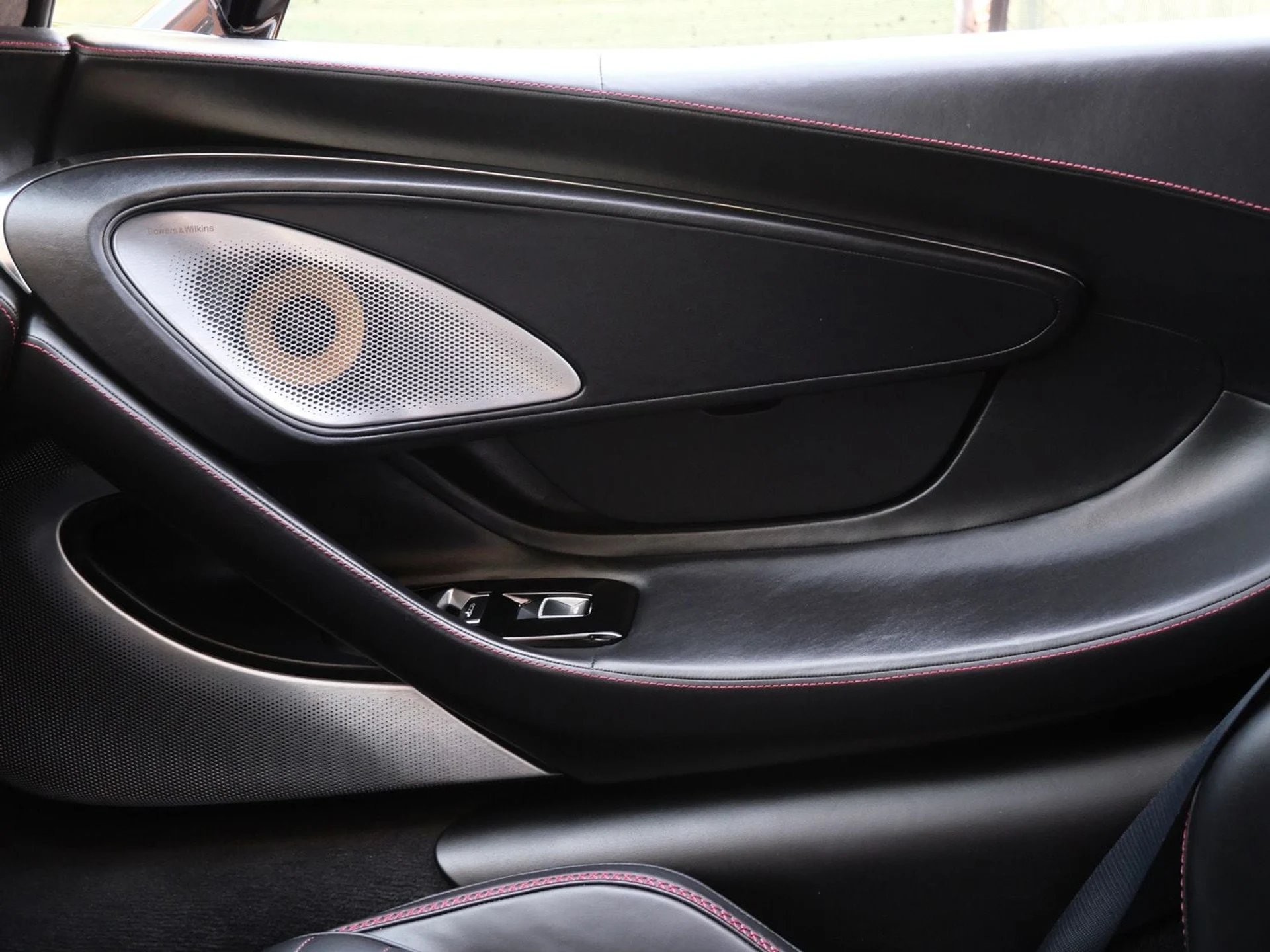 mph019_78963686_29e71e83fd3de9df0f766720780727c3x_2f799a6248