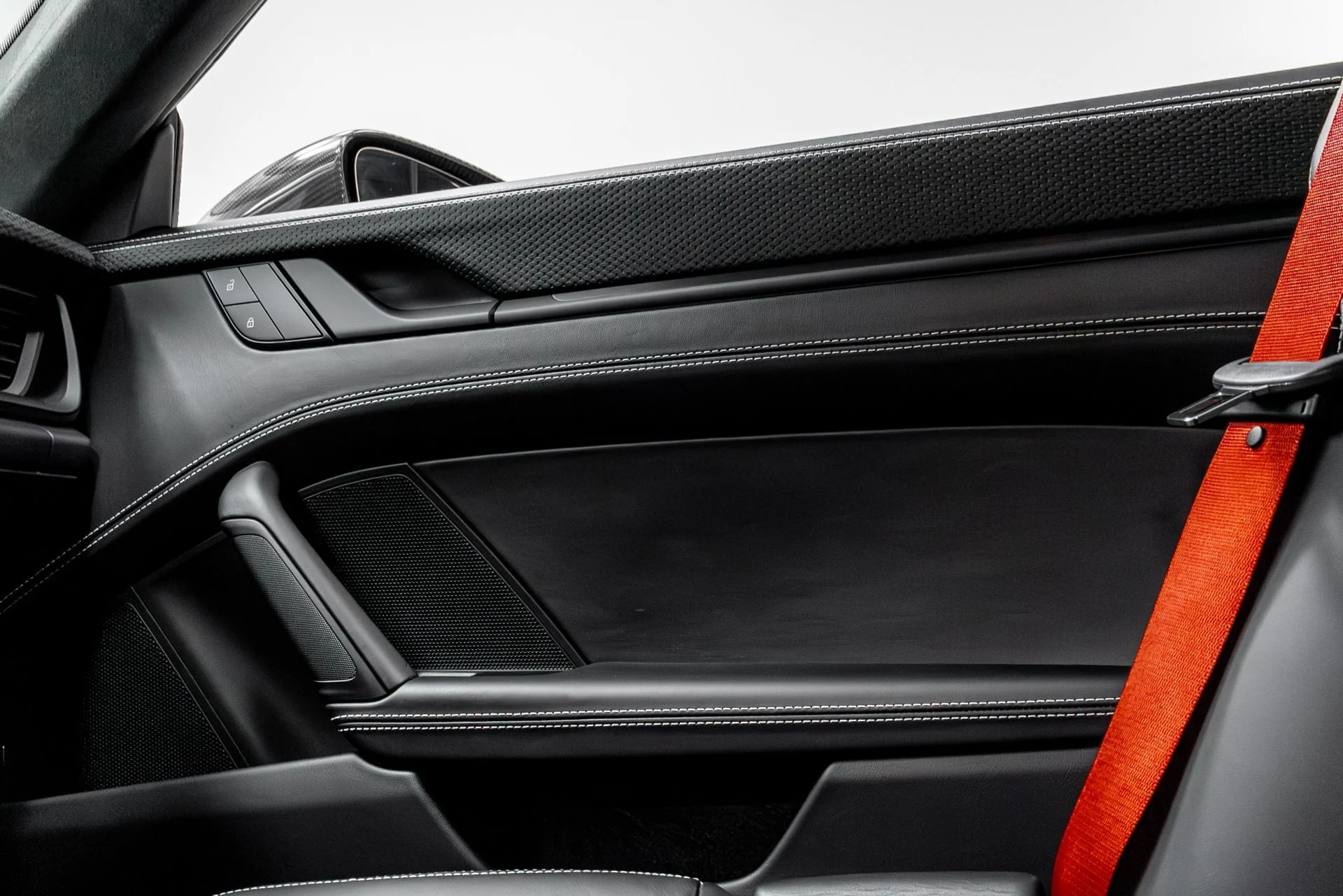 mph019_79295495_Used_2024_Porsche_911_GT_3_Touring_1770958788_2fed0de426