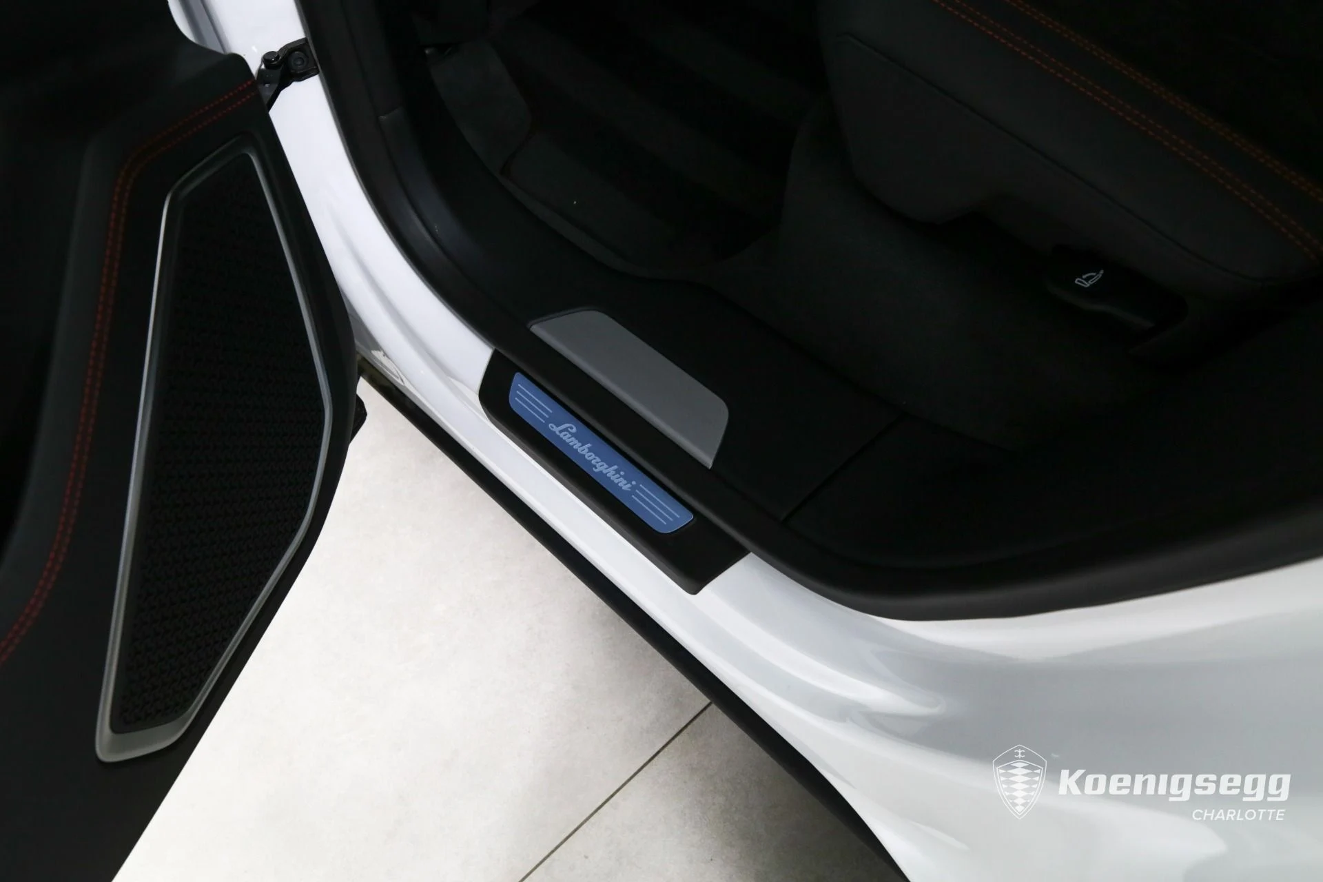 mph019_797959987_Used_2023_LAMBORGHINI_URUS_S_PEARL_CAPSULE_1720196278_8f2891f7d0