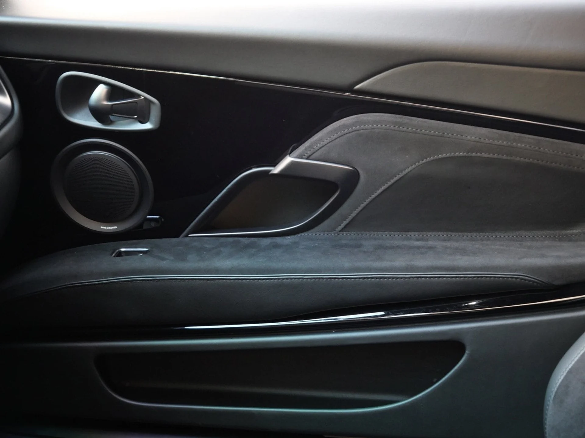 mph019_800335635_f60105ef4d973a32de23ff2ce272590bx_0bf2d71432