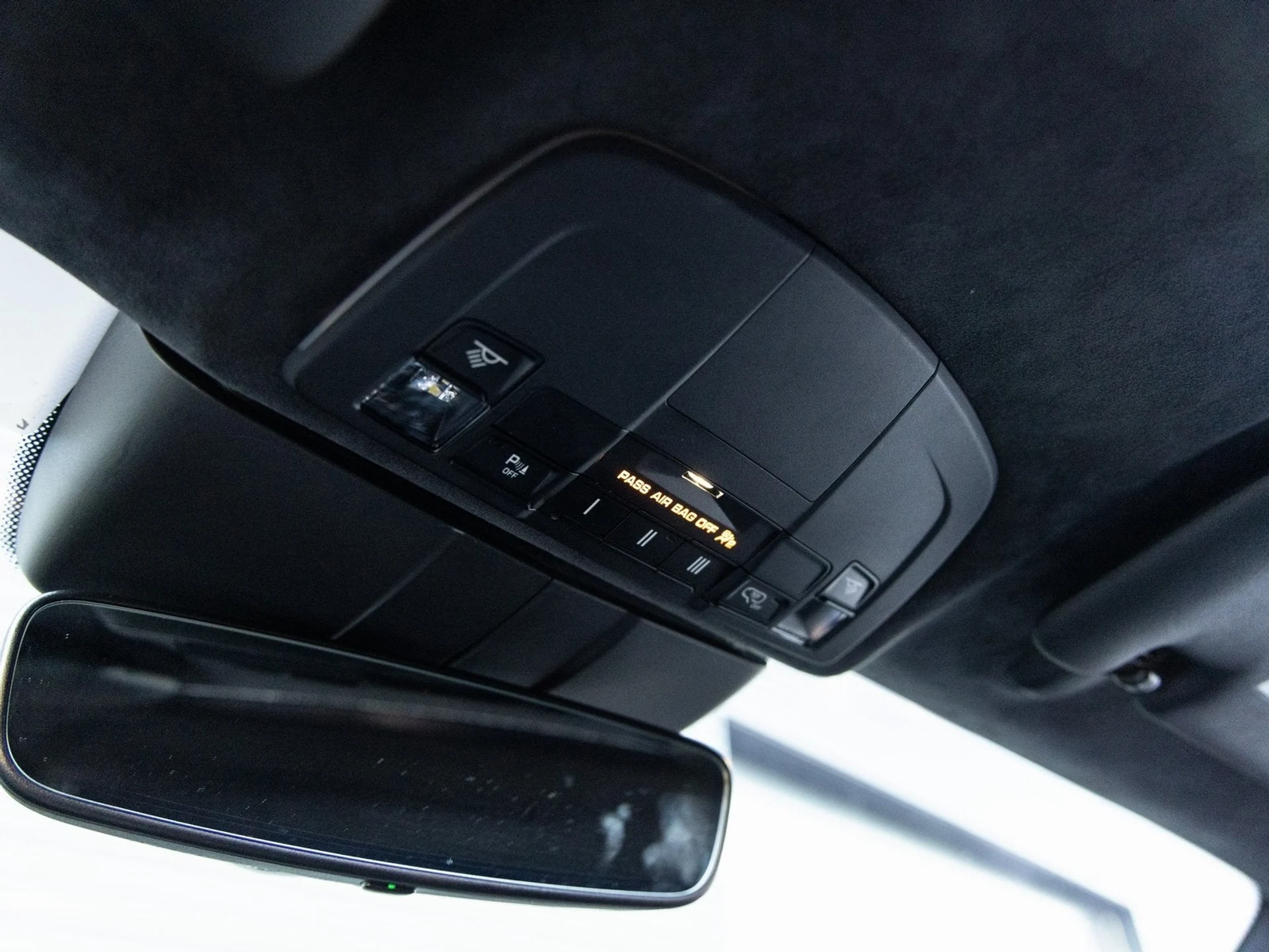 mph019_800540156_20_9dda5178b2