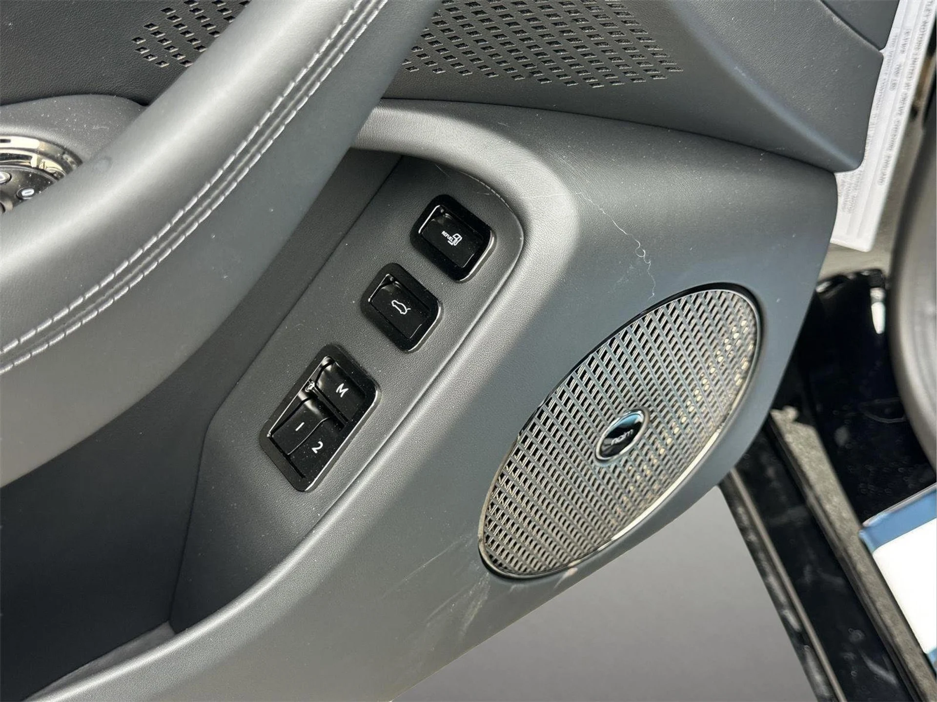 mph019_804118001_e8bba482adfd7fb296b79591887bc35a_c88093696a