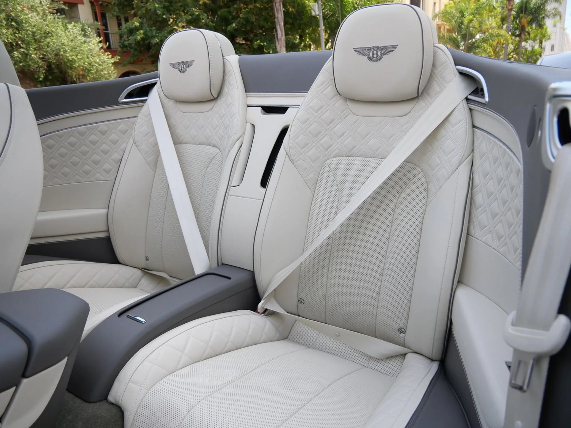 mph019_805457442_70d3fca2939991230e183c66eee29f81x_24863a0cf6