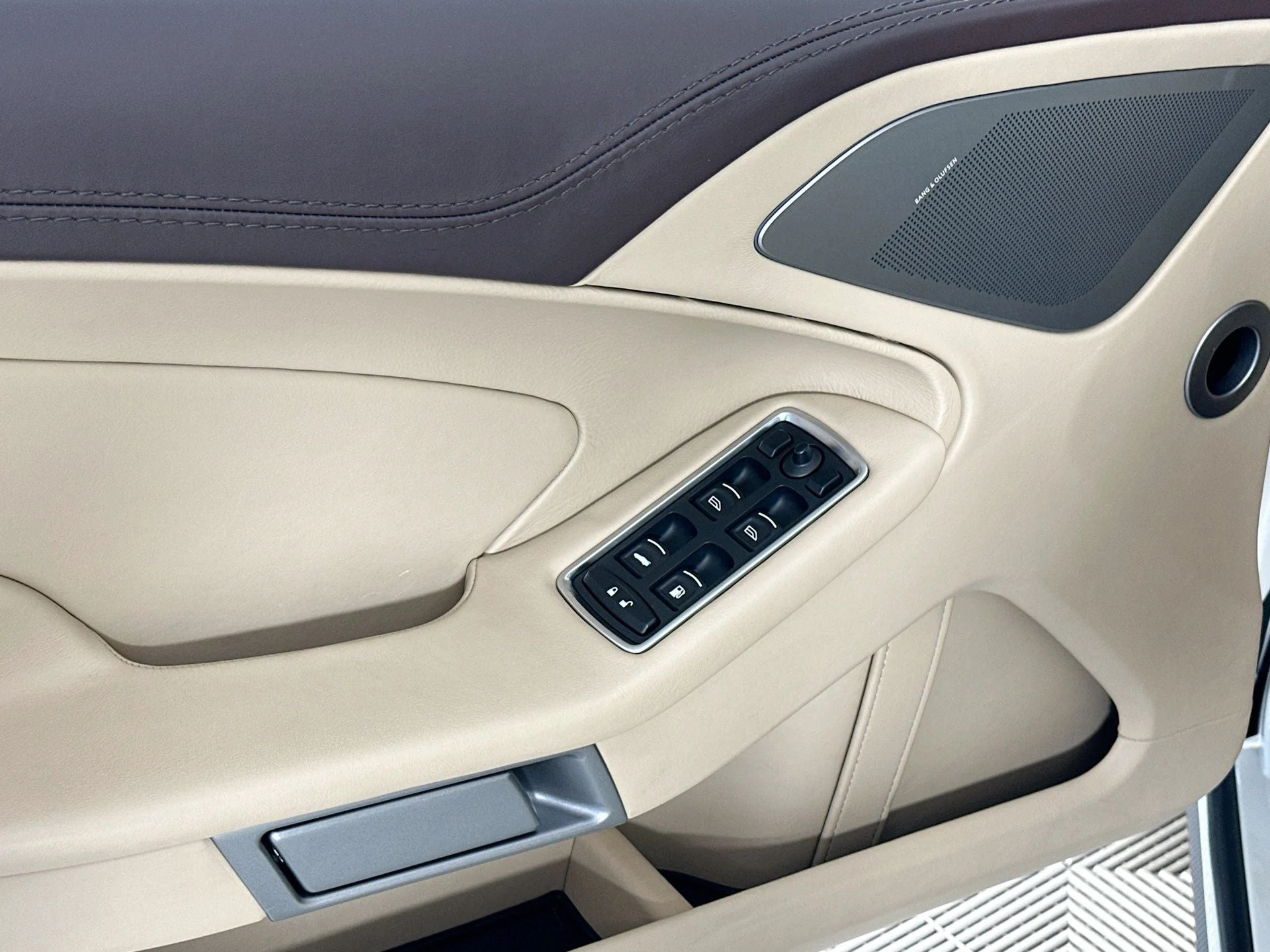 mph019_805998237_20_7f60c7addc