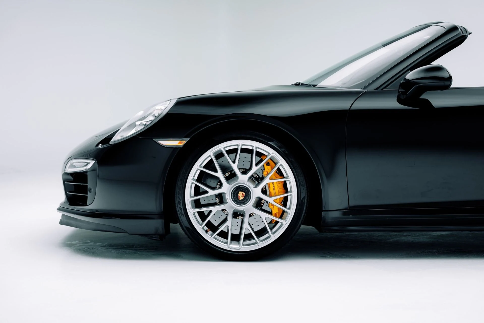 mph019_808408637_Used_2014_Porsche_911_Turbo_S_1764615222_40508ed134