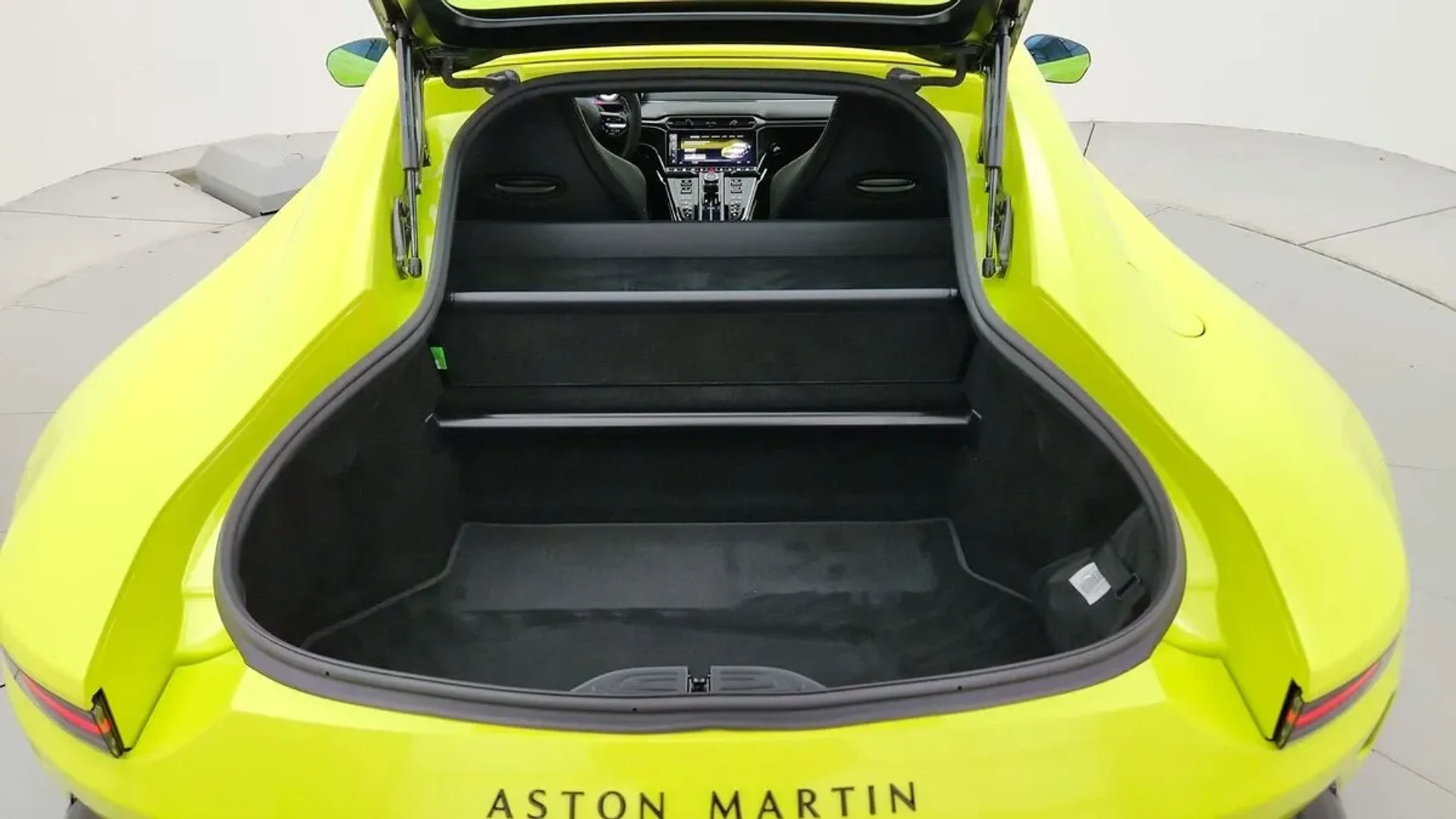 mph019_810768031_o606qhhkv2gnwk081biifzqy5spq_565a7cb867