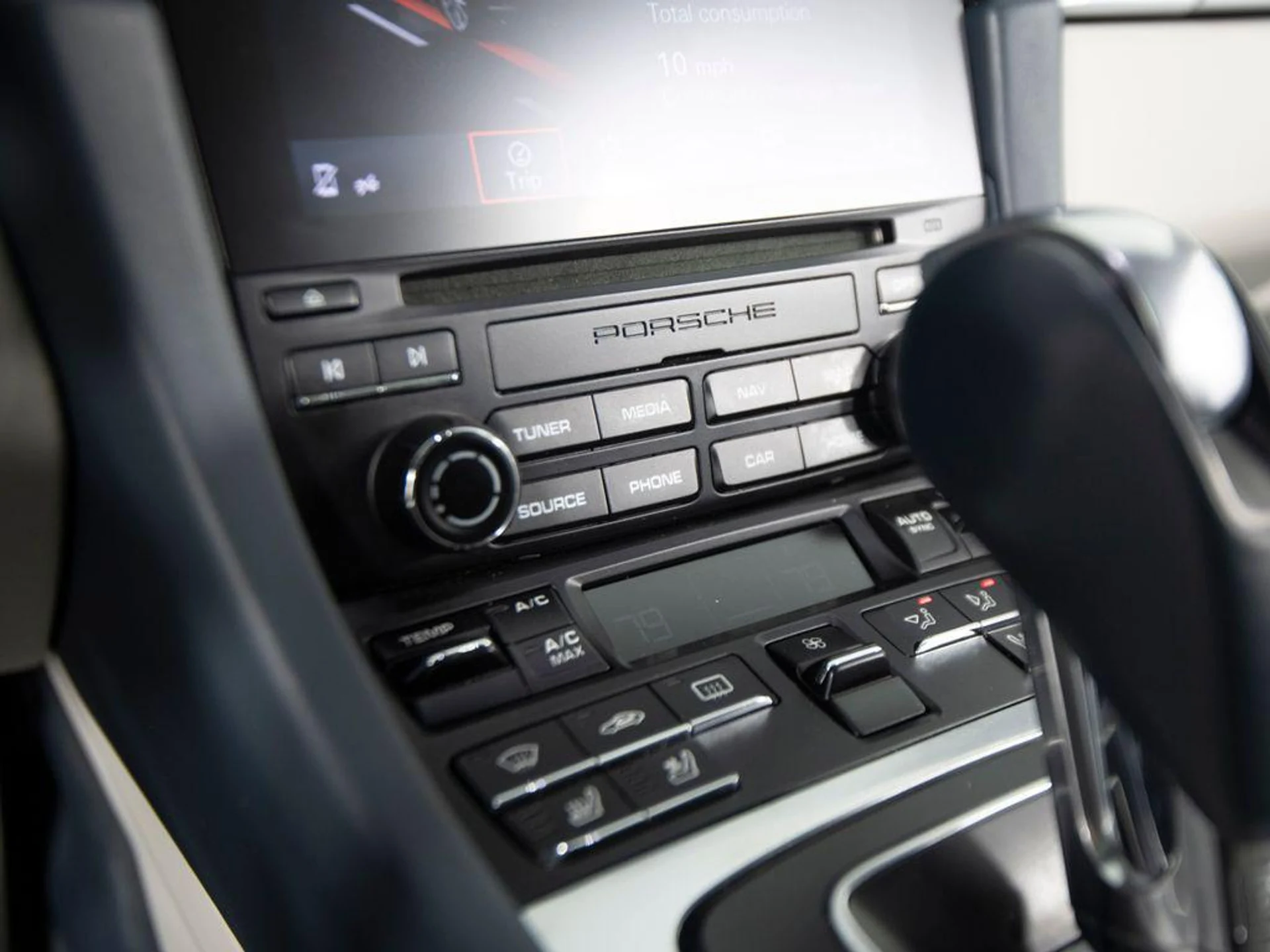 mph019_819816007_EGJ_Ayl_Ps_Yyc3h6v5_f_IF_5p_V_Cac_3040902e20