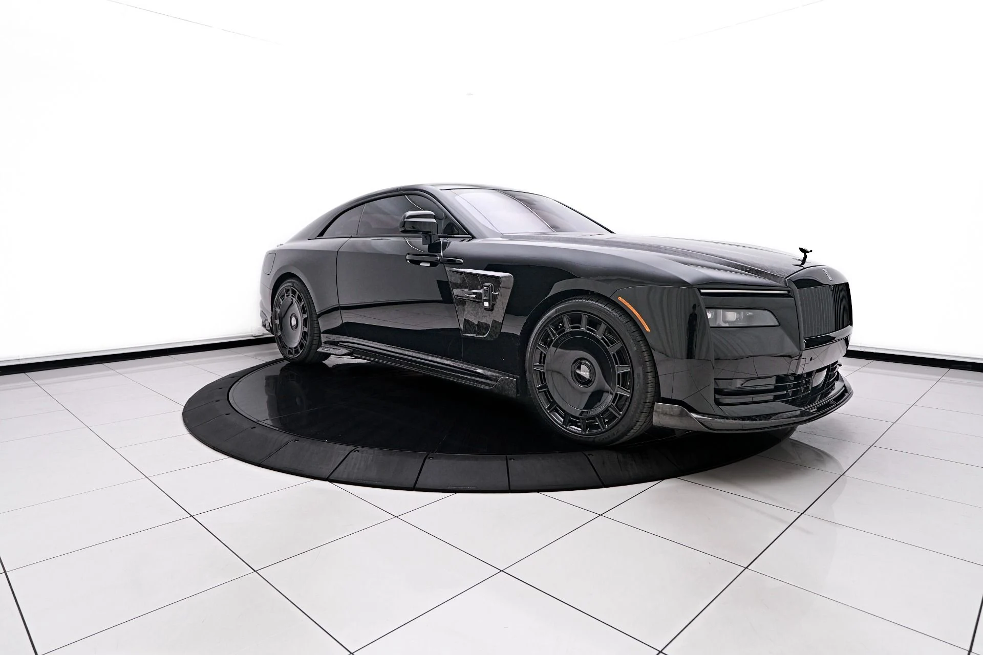 mph019_825527091_Used_2025_Rolls_Royce_Spectre_Mansory_1756243802_dd49834c79