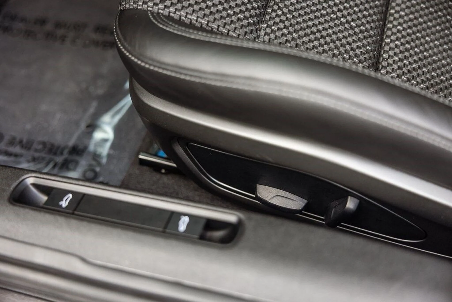 mph019_827426773_47d8caabd93599d13bf1ba36071546e8x_eb720fe604