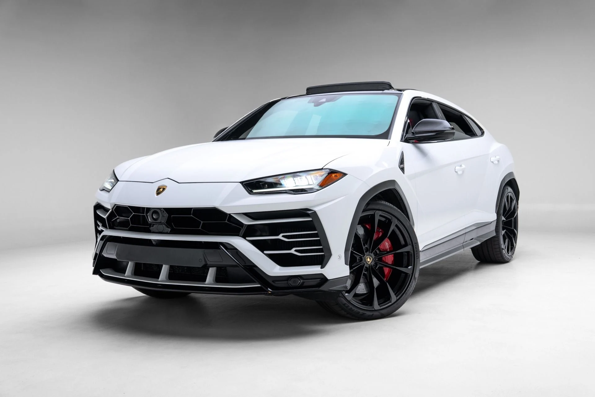 mph019_83036402_Used_2021_Lamborghini_Urus_1775759137_527c7fe9e6