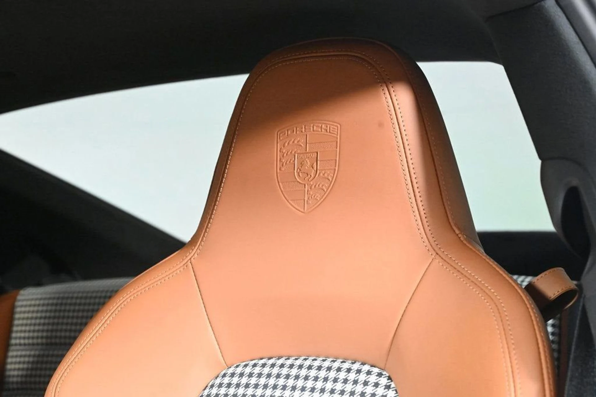 mph019_841527797_cdb4364397284643bc63e8232e7c2396_d66deff57f