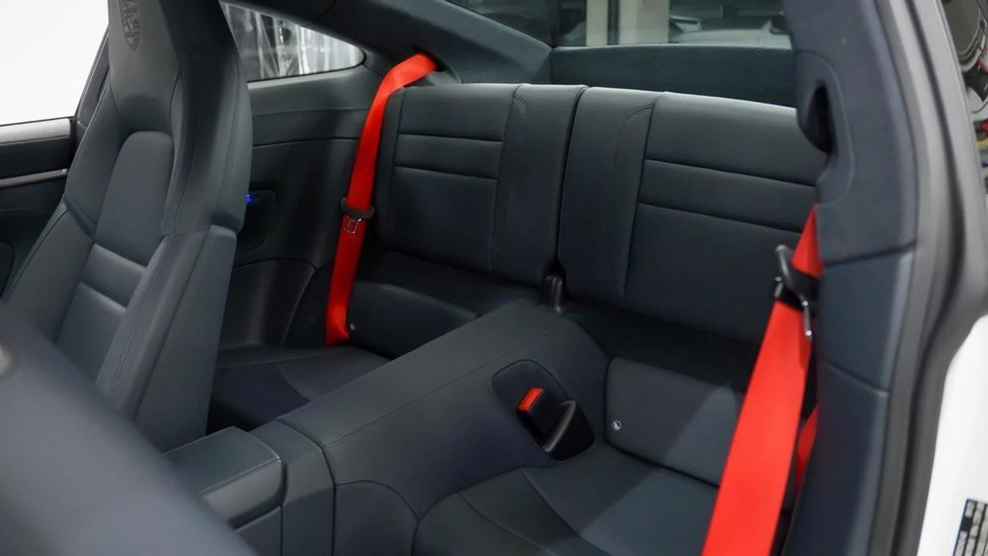 mph019_844473421_M_Xv3_Rr_Og_V4_Fc_C_vh1y4hb_Y28_K0_fd20ee79a5