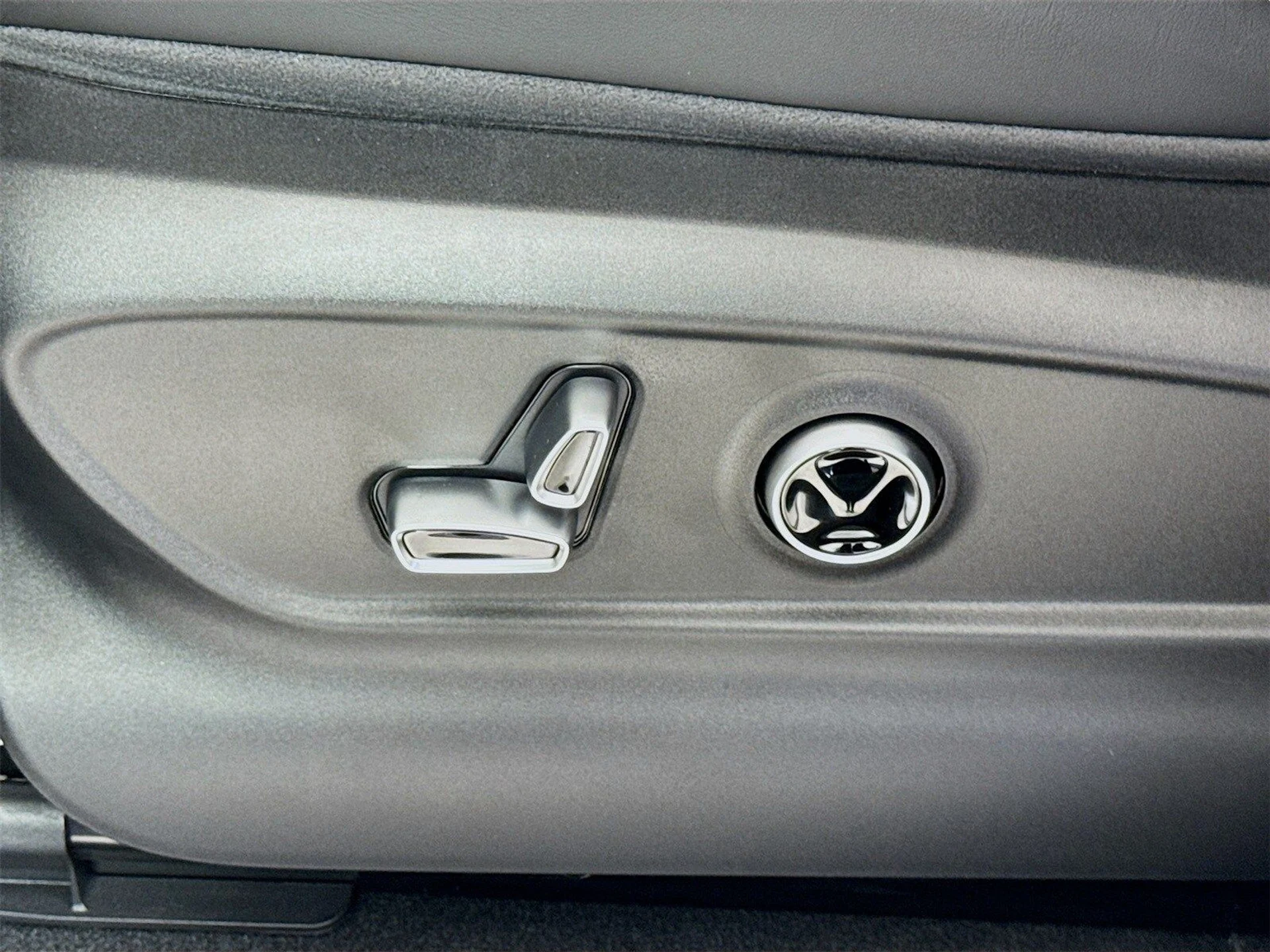 mph019_844762668_b8b1913c116db0eb1a068eef69f7ade7x_b8cfcc1acd