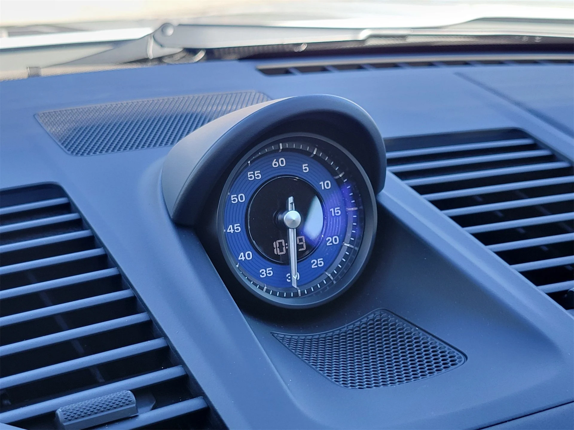 mph019_85029736_893f4aa07d959008bda63812eb622eba_6fb614b3d6