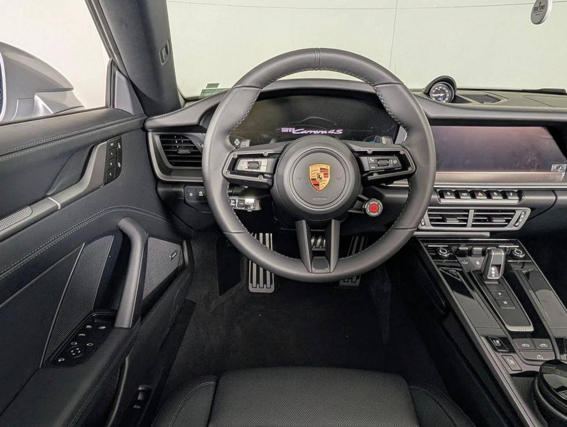 mph019_853247443_k_Hd7o_Gpyr_HO_Zj_R0_QT_2u3paeb_Rl_E_d4cd9f1540