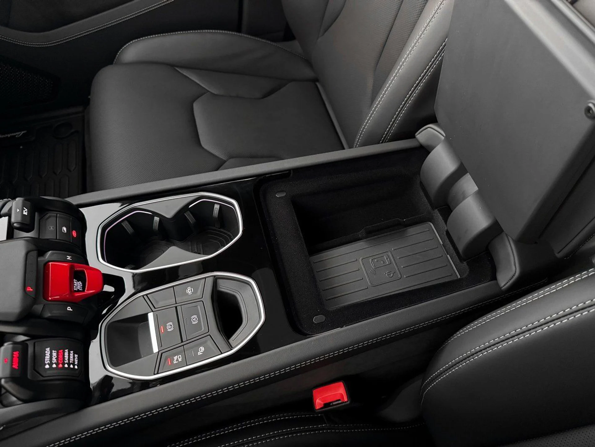 mph019_862168843_87afbbba95e746d5d4cf9503cc03d030x_bc15a10356