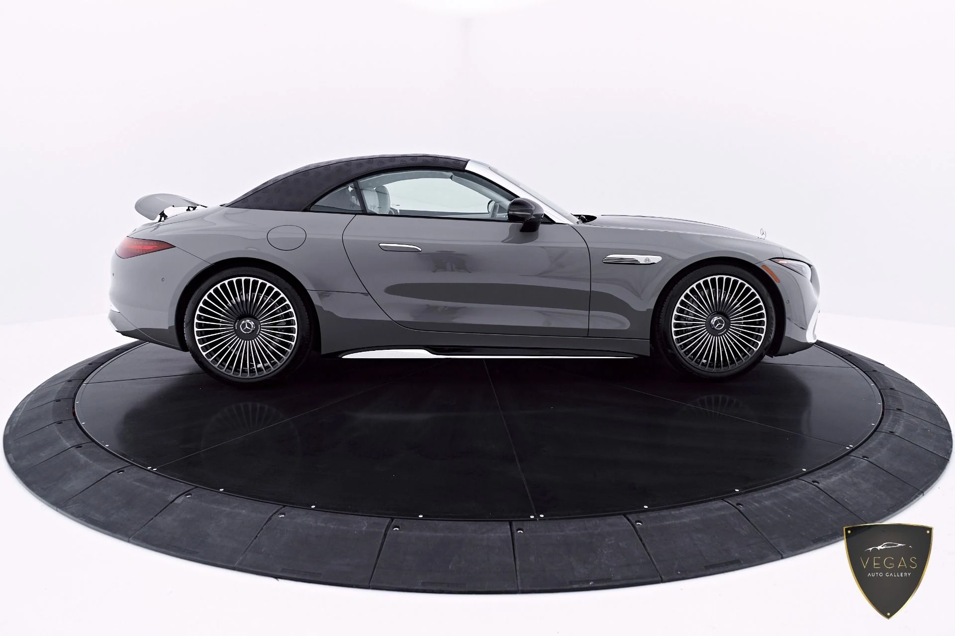mph019_863439921_Used_2026_Mercedes_Benz_SL_Class_Maybach_SL_680_1782236014_f22b6a42d3