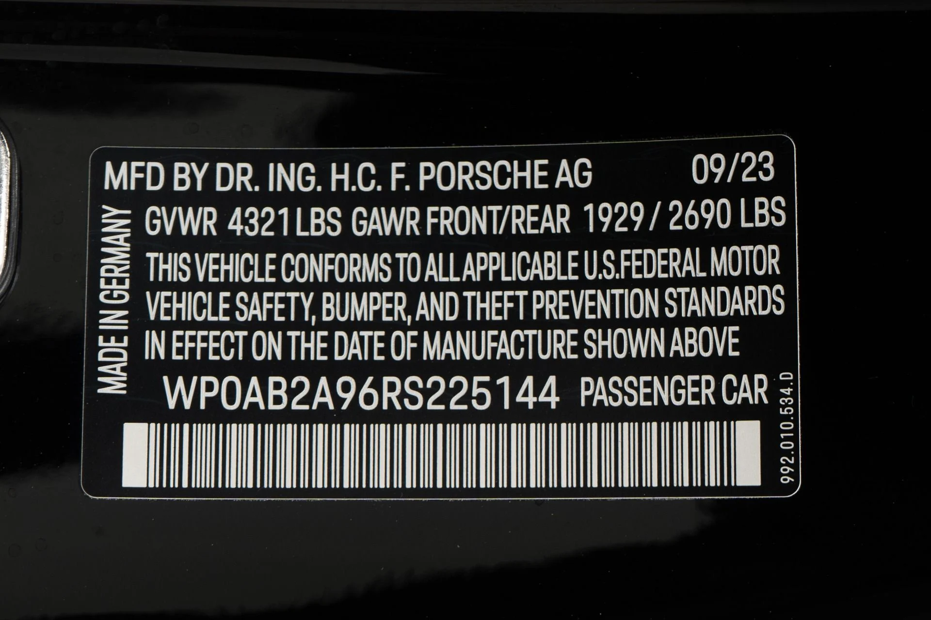 mph019_863569337_Used_2024_Porsche_911_Dakar_Martini_Livery_Carbon_Roof_570_of_2500_1777055109_fe1c353b0a