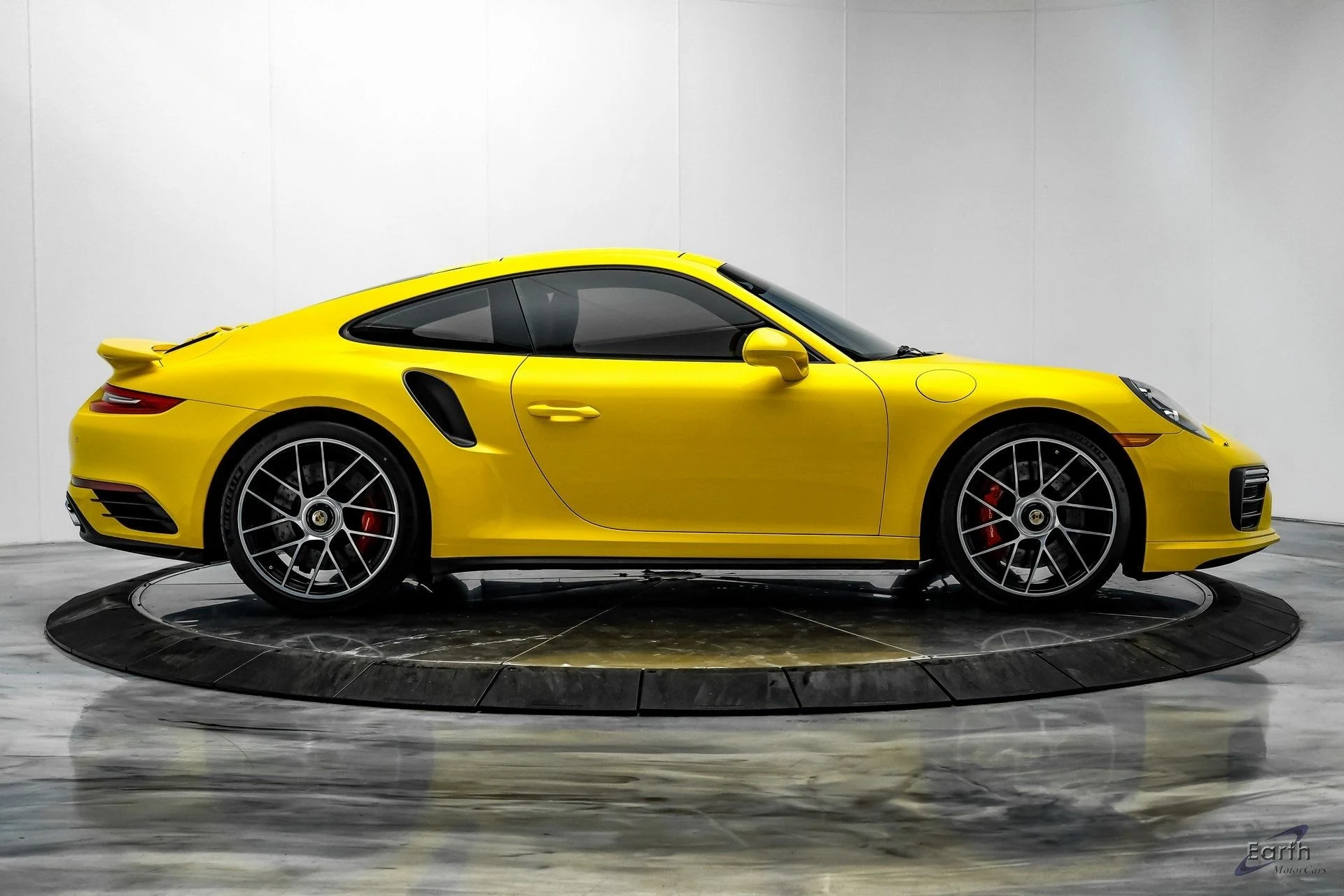 mph019_863648195_0c95e0685a3c855ee912c1c45db0c1ccx_a446b28690