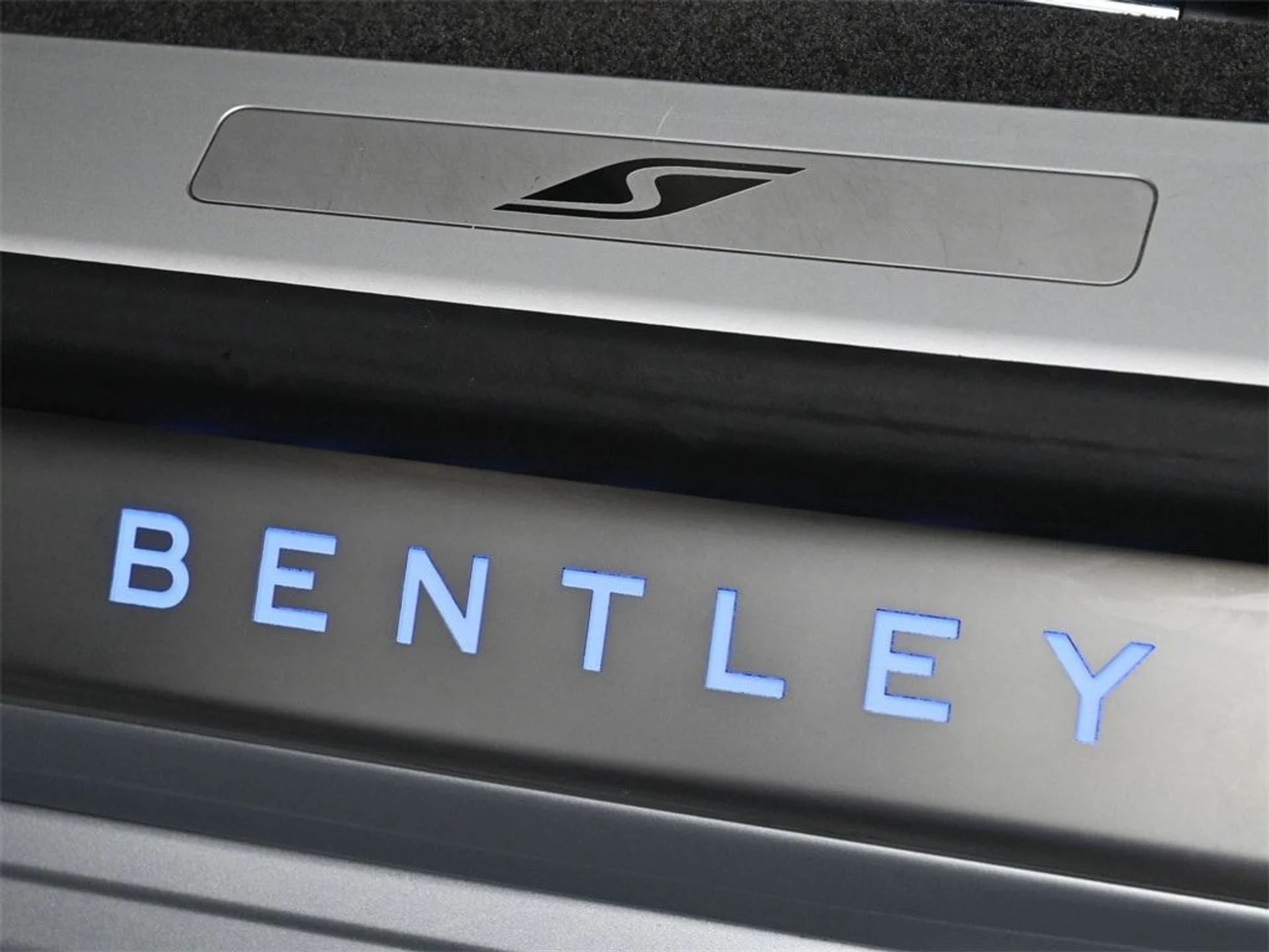 mph019_880995136_9cc948b5757229559b84945b7bb9cca2x_27c08d3d0f