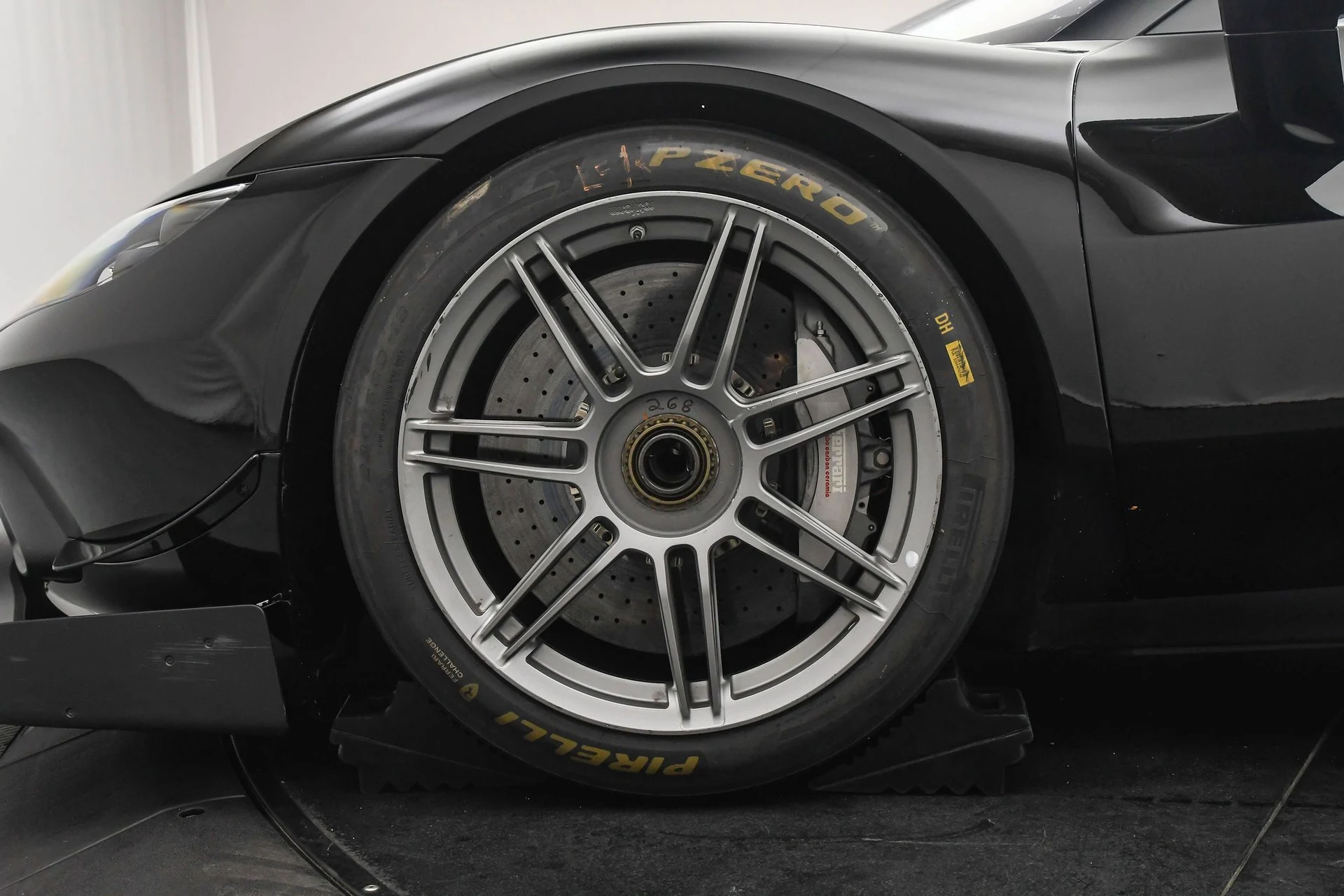 mph019_881015600_4ee49c2045174029a8e617417e96cefe_aadb8af27a