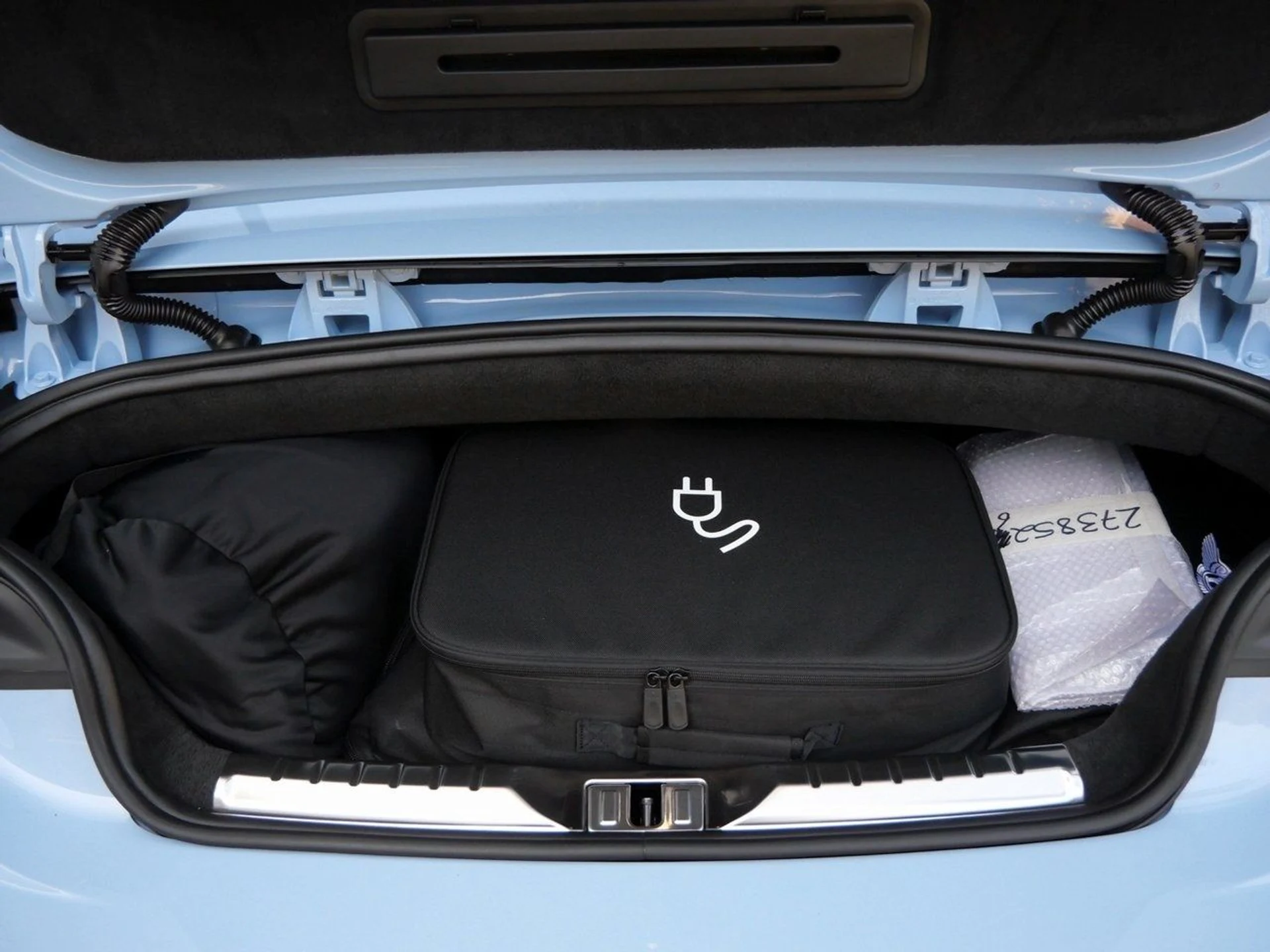 mph019_883038291_cbd3407f93c972061e129cab862c0fbbx_212833e007