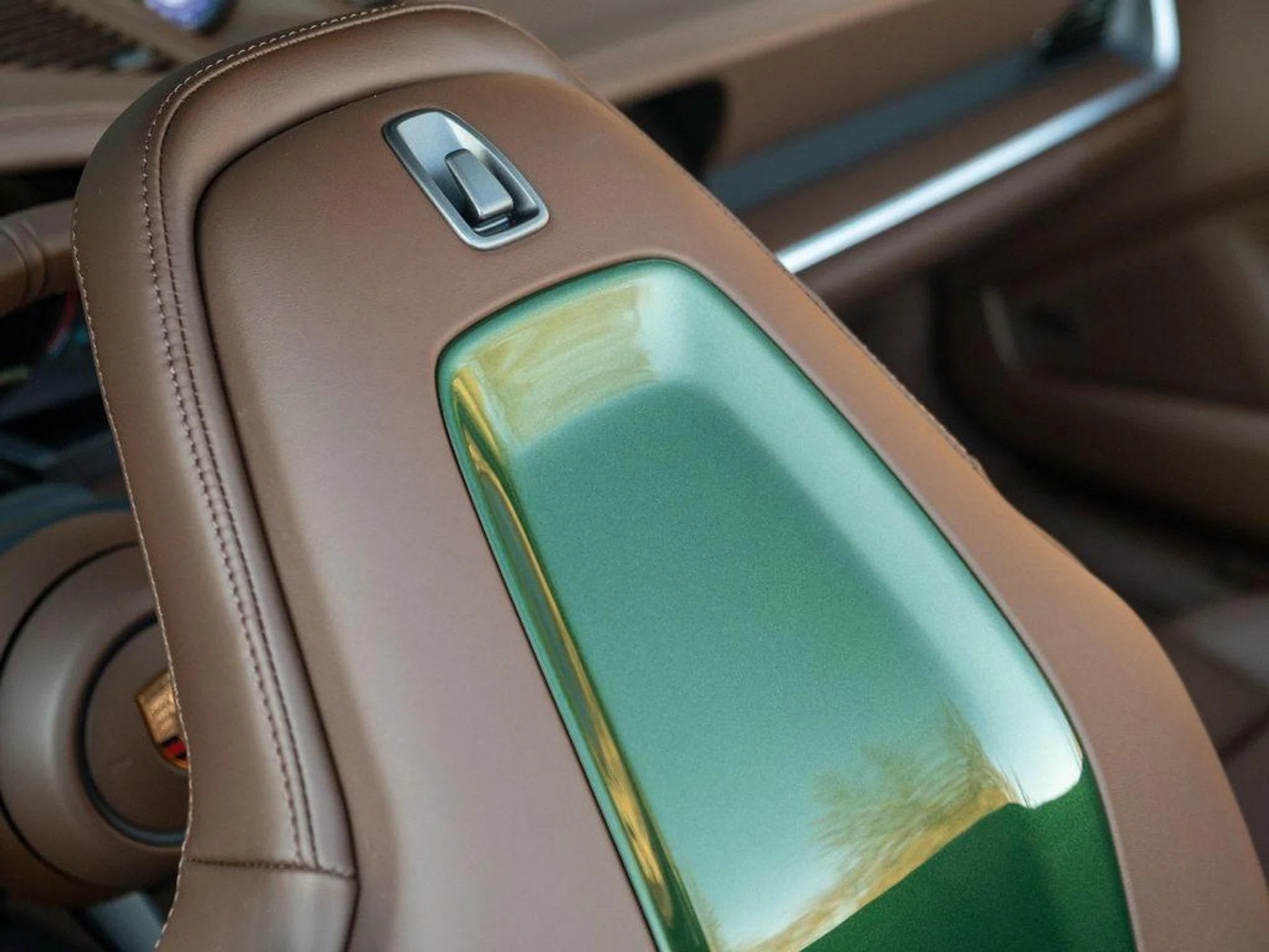 mph019_884370591_FYJNNBAG_Sl_R_Ouum_x43_E7wi_Euc_3693987a3d