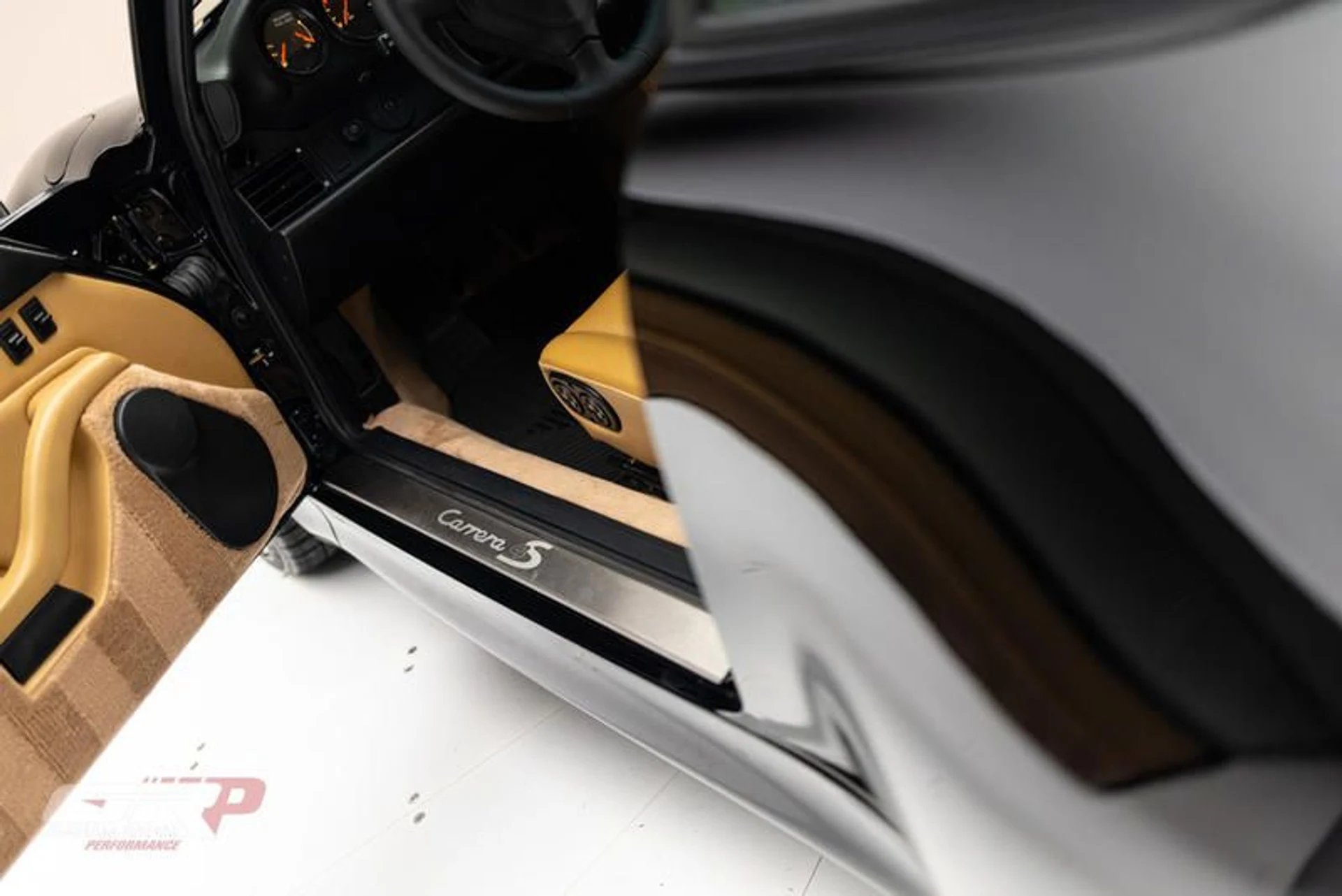 mph019_894063647_C2_E2_F610_9117_4_E93_8641_D9_F03_C49_E9_C4_ea957de8a7