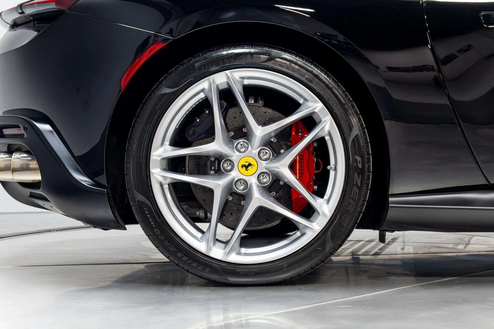 mph019_900912121_Used_2022_Ferrari_Roma_1775684538_39490094cc