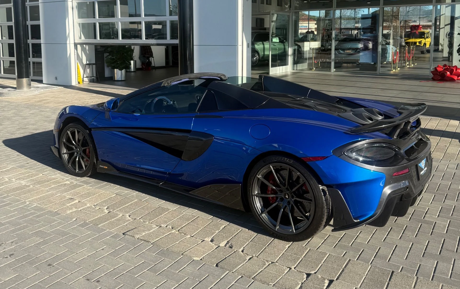 mph019_902979648_Used_2020_Mc_Laren_600_LT_Spider_1768589305_9465204241