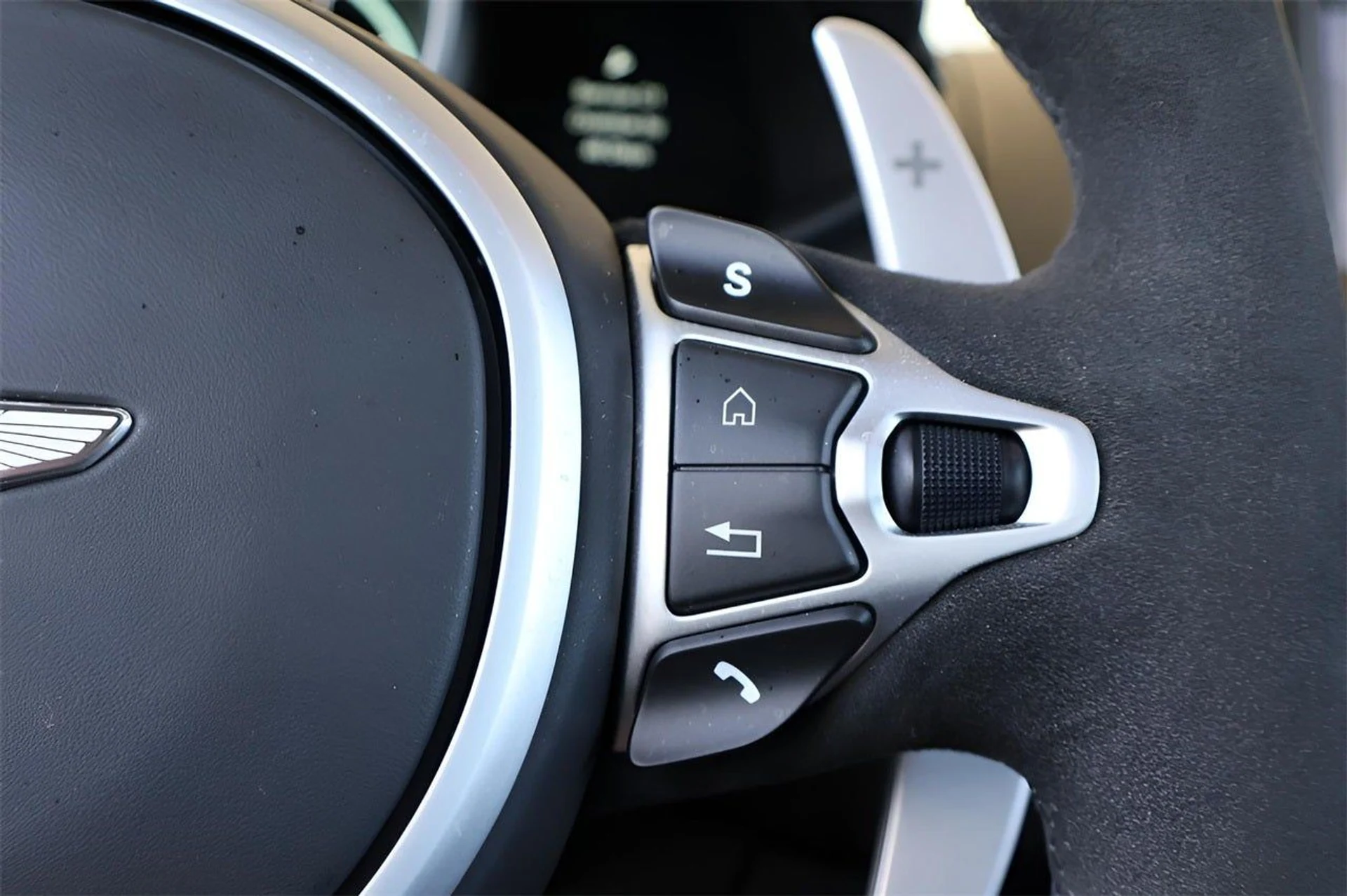 mph019_907197154_20_c66b695365