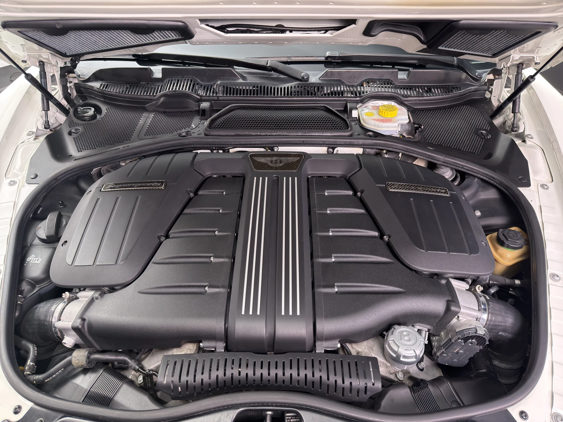 mph019_908626553_RPA_3405_engine_bay_001_af8801c554