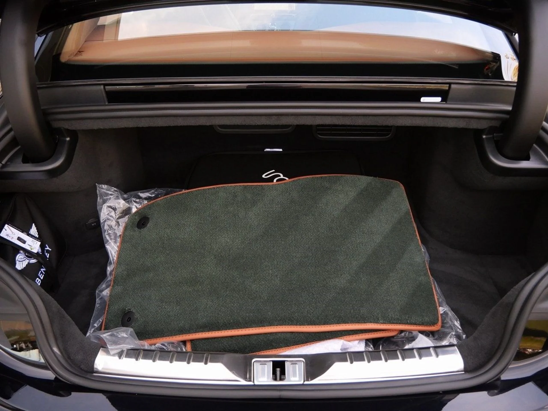 mph019_911033095_567545ef53618048236b007b6b6ad747x_3a4e2850d9