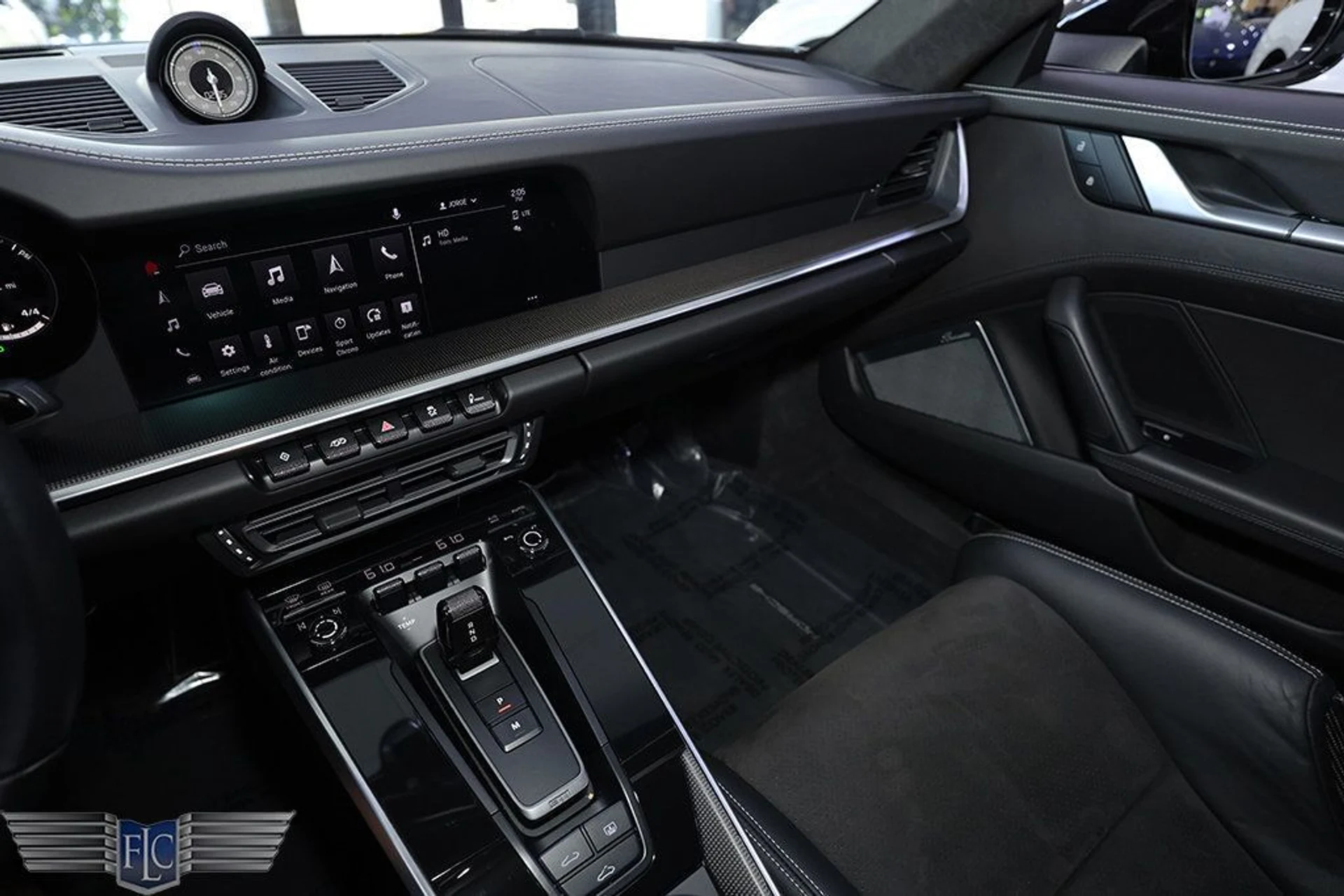 mph019_917597245_used_2022_porsche_911_turboscoupe_6305_22972338_20_1024_c07bf0a419