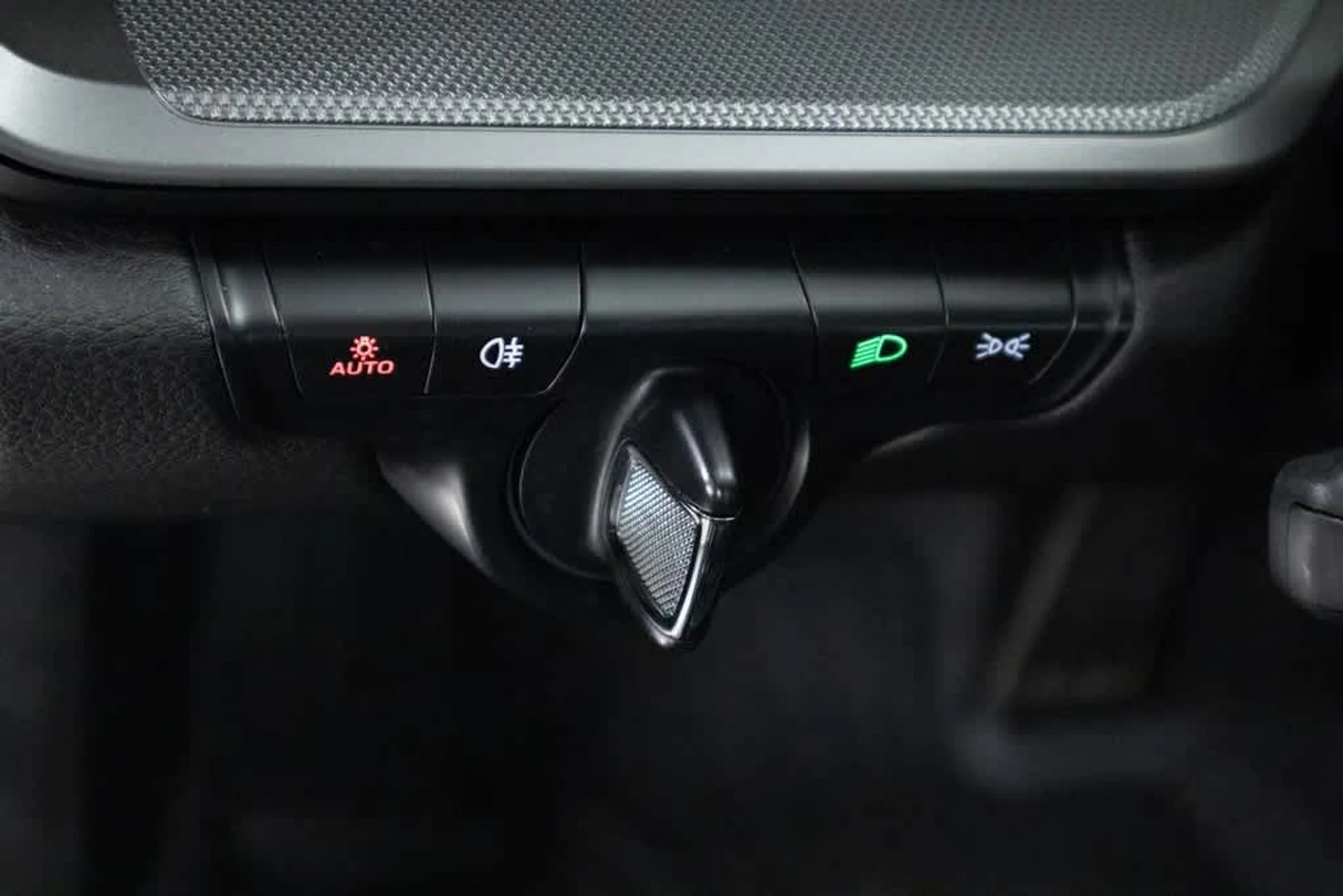 mph019_917953976_e2652dcaada31acff3d8033f691a2f6dx_6d1be203d8