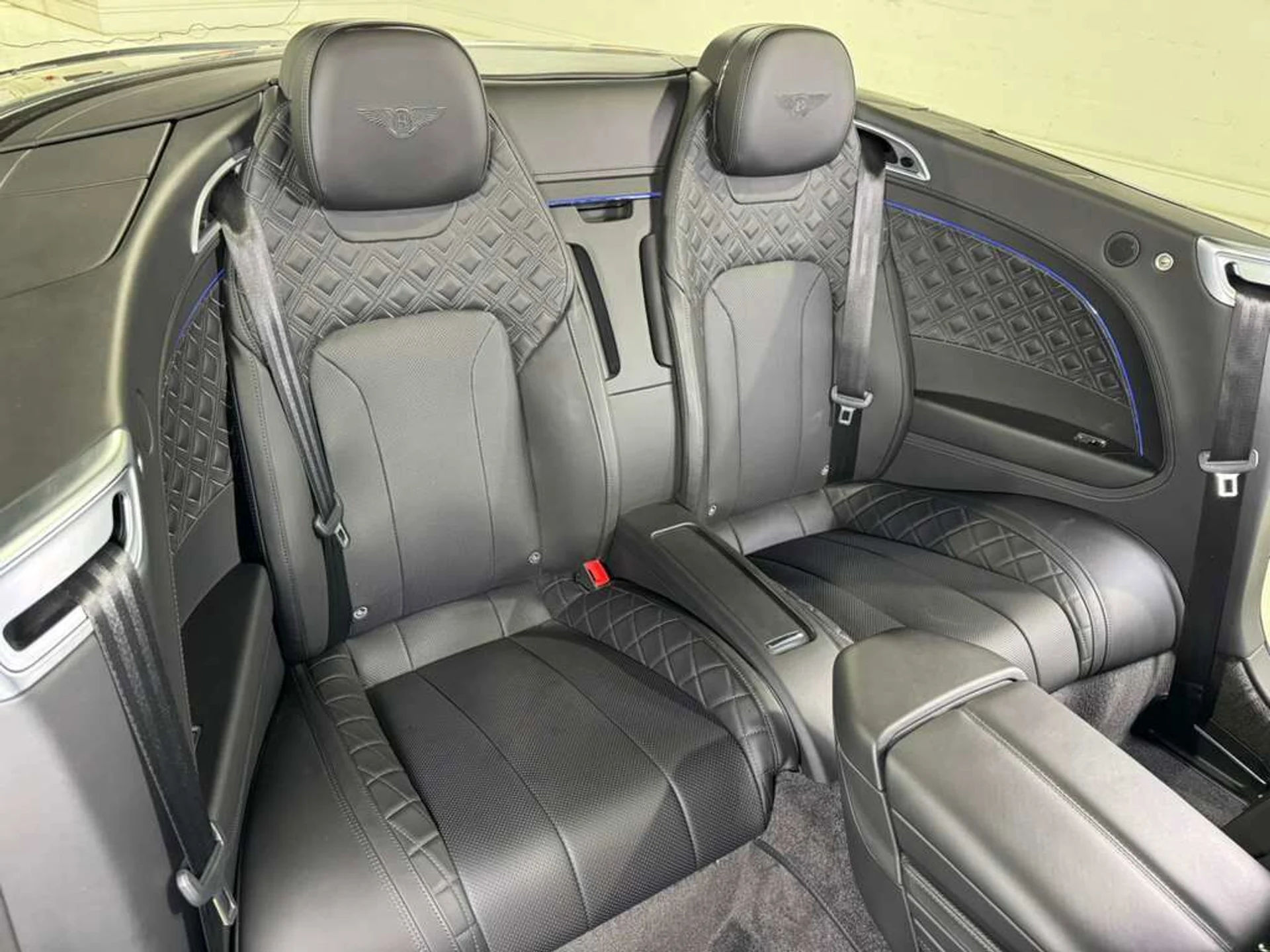 mph019_918895492_e848e4993f5ab8f2b5a081a4c1436ca4_bcd9c65142