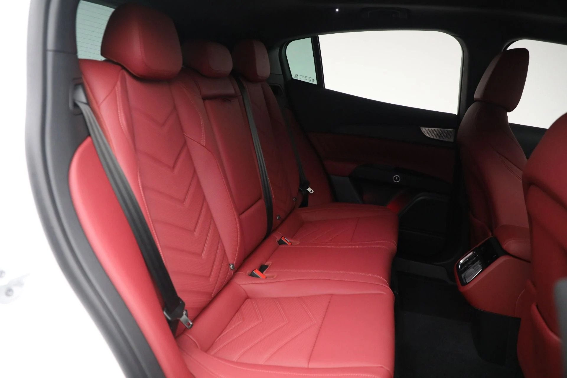 mph019_921286258_New_2025_Maserati_Grecale_b9946384b1