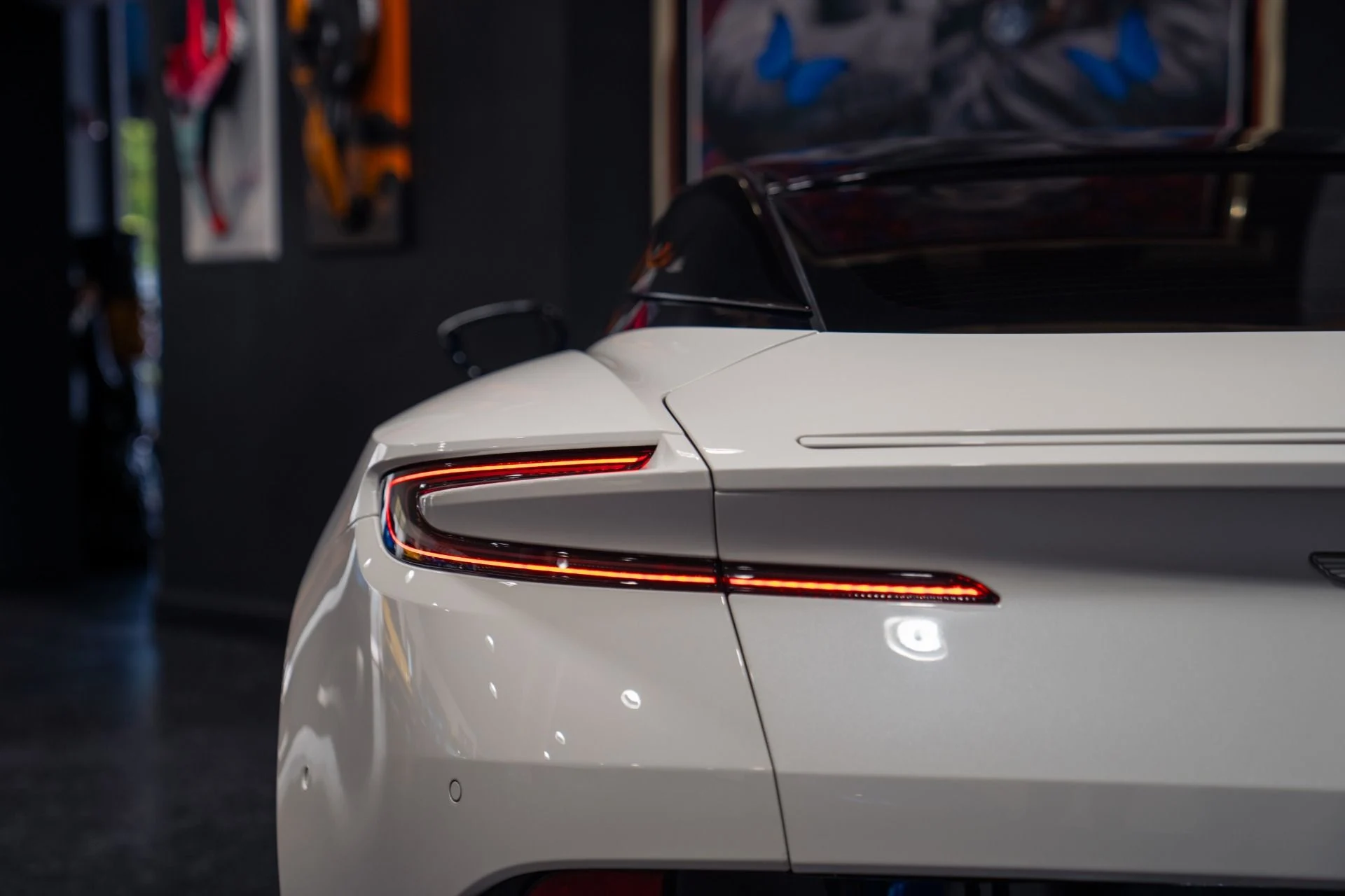 mph019_922023430_Used_2018_Aston_Martin_DB_11_V12_1788901645_1622673bb5