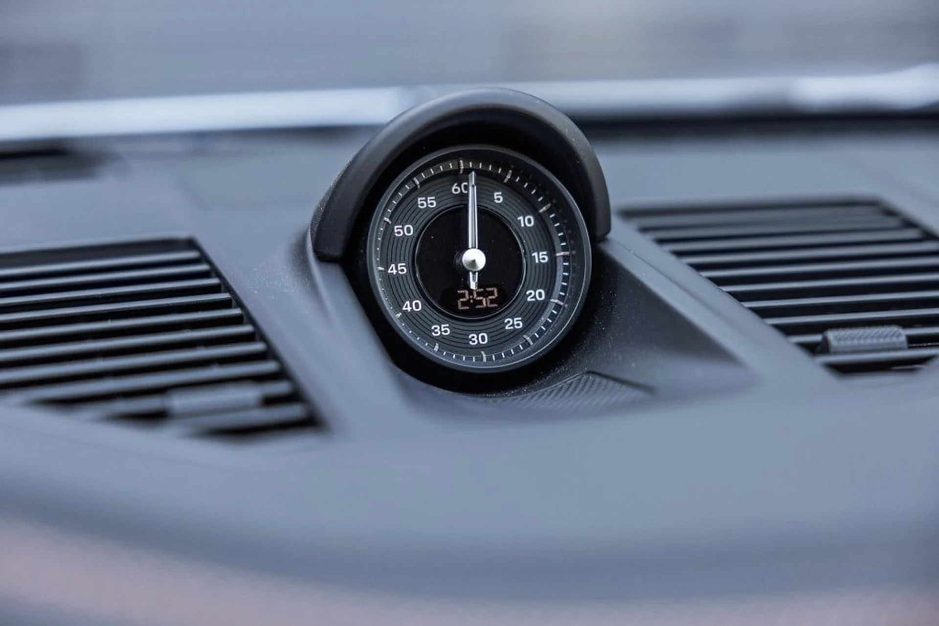 mph019_929541811_931b1893b2e3d6cf34203d4502408abax_2e13671a33