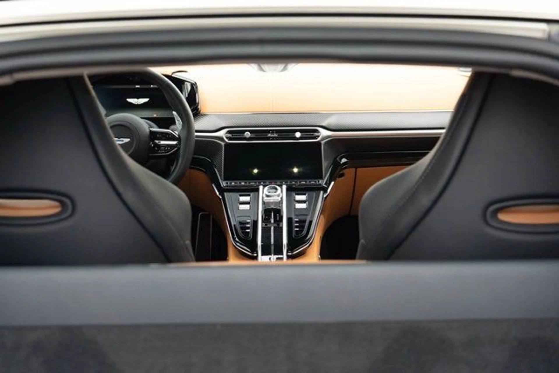 mph019_930197480_20_56d09479e2